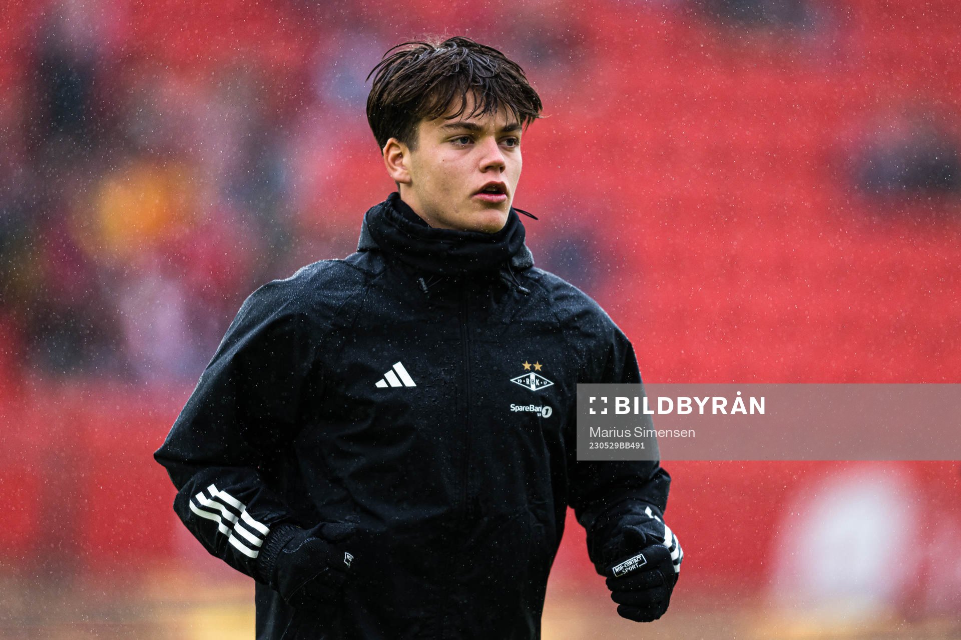 Sverre Halseth Nypan of Rosenborg warms up