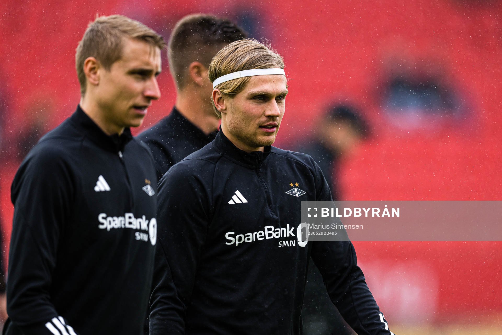 Olaus Jair Skarsem of Rosenborg warms up