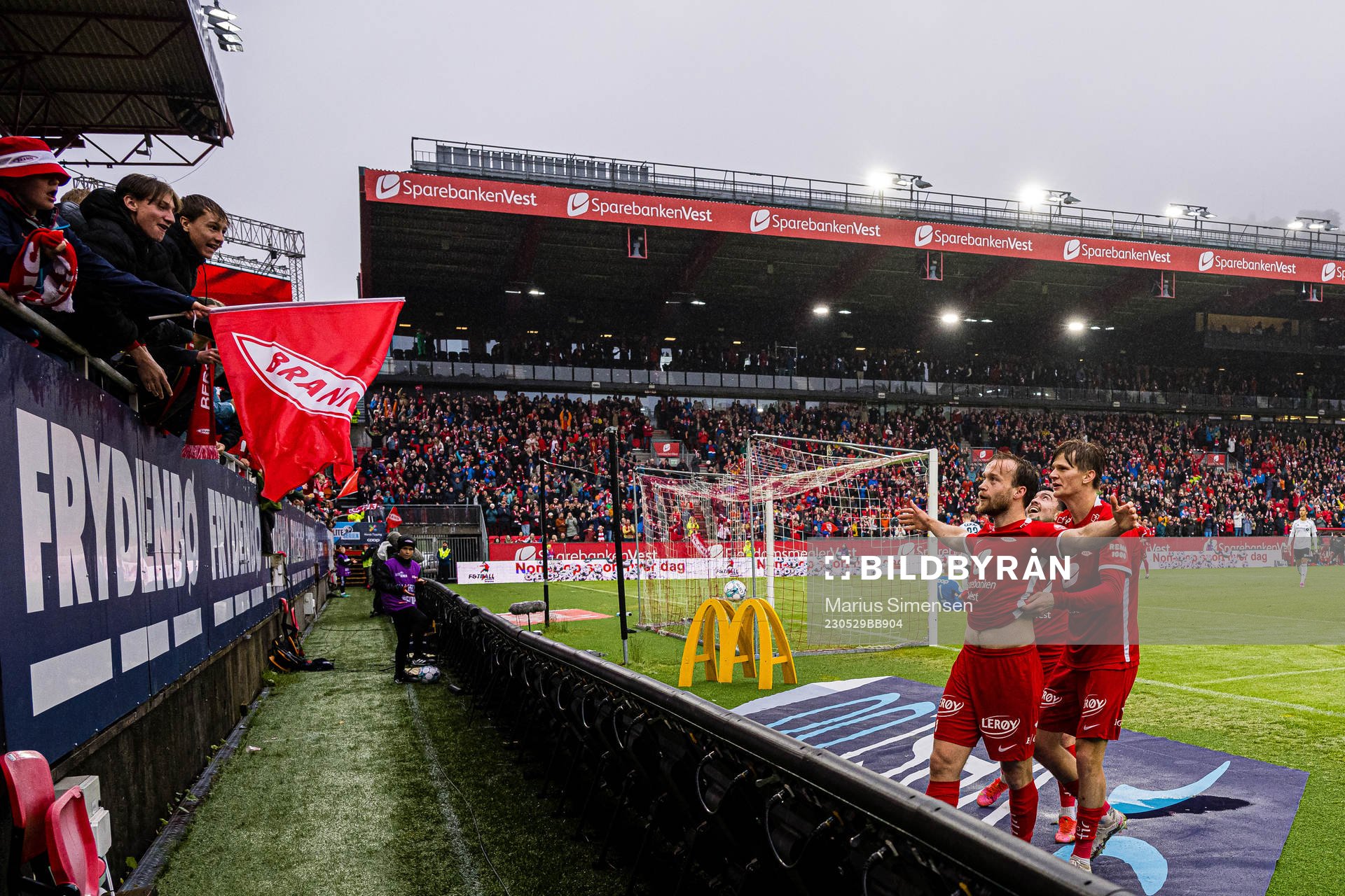 Bård Finne of Brann celebrates