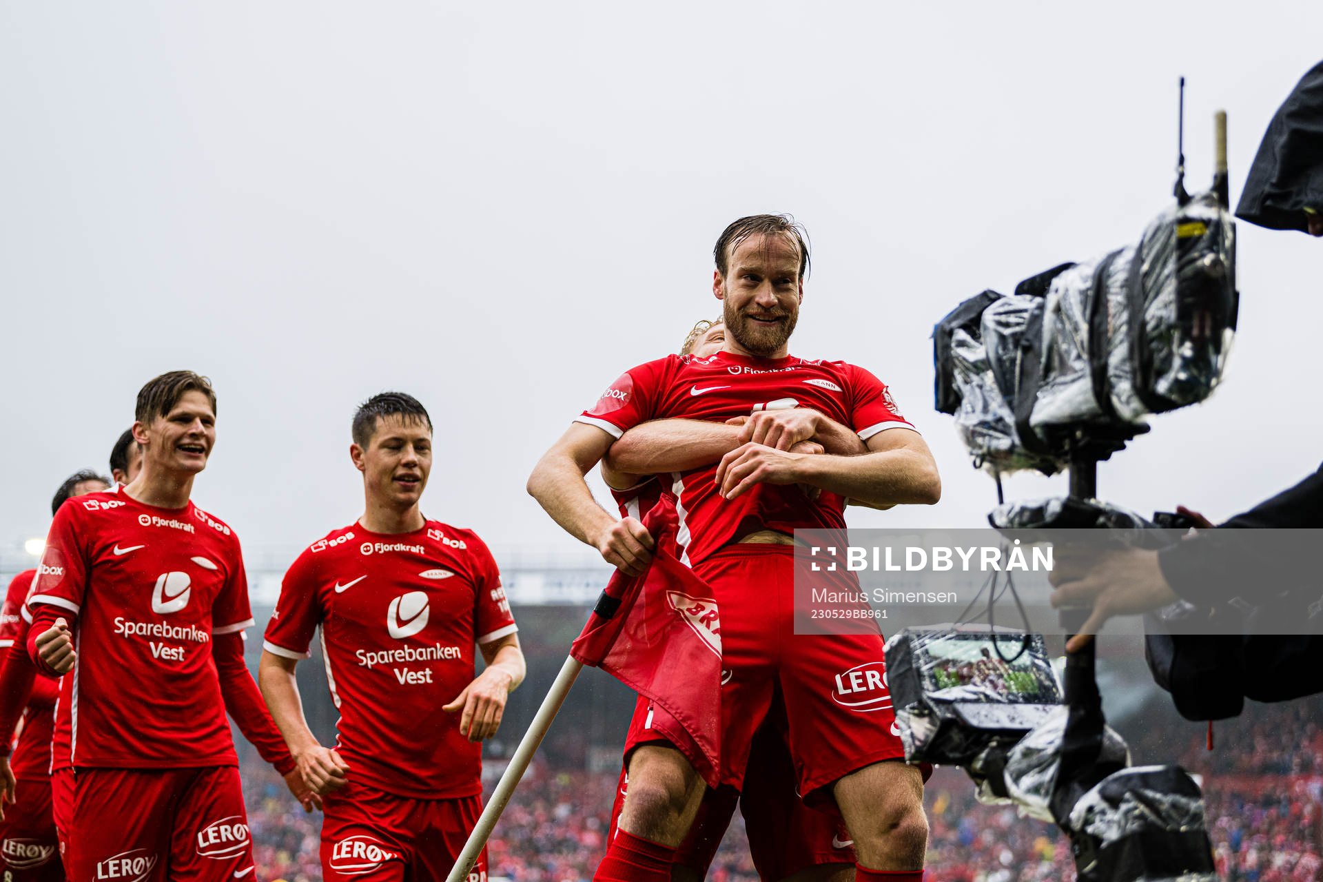 Bård Finne of Brann celebrates