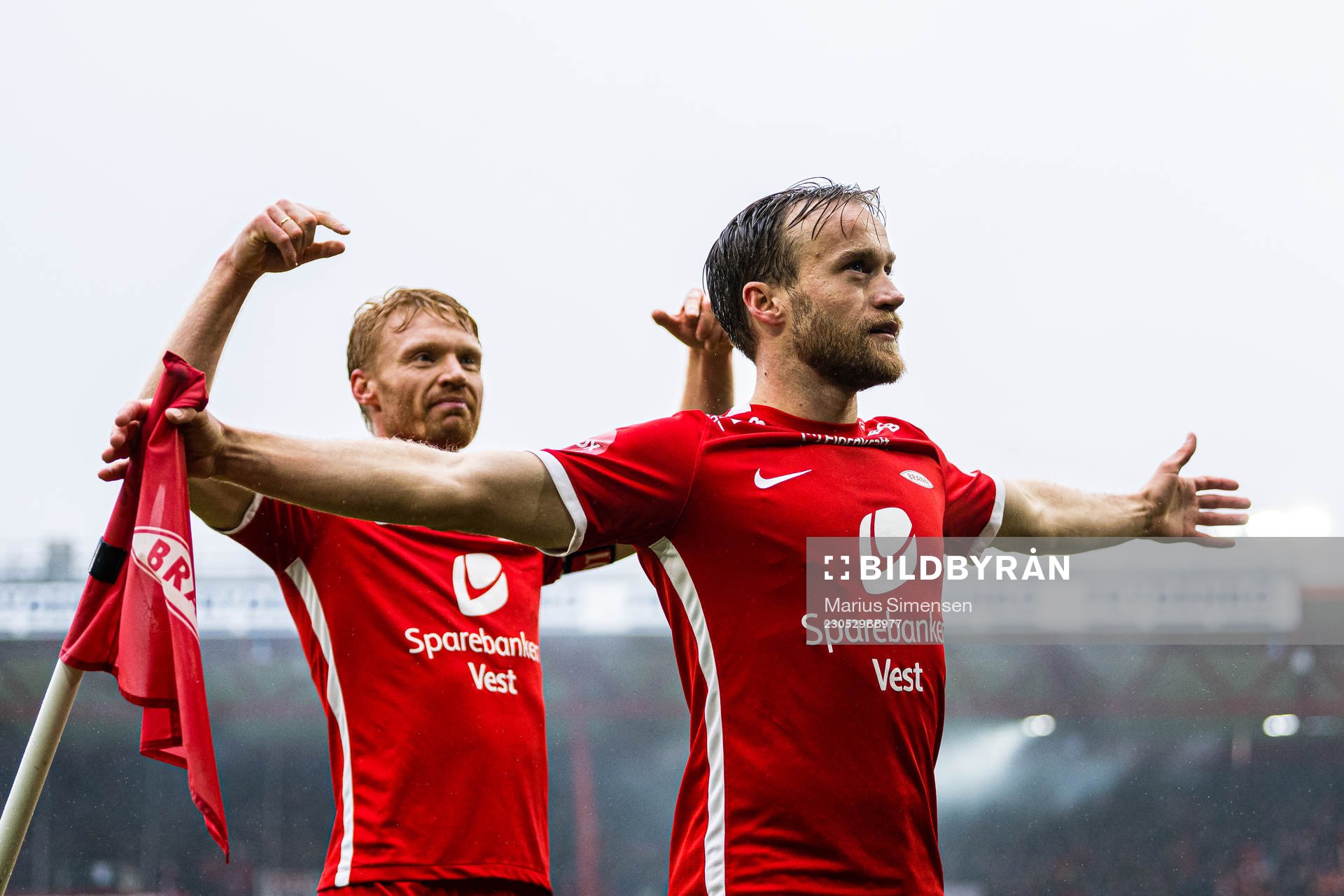 Bård Finne of Brann celebrates