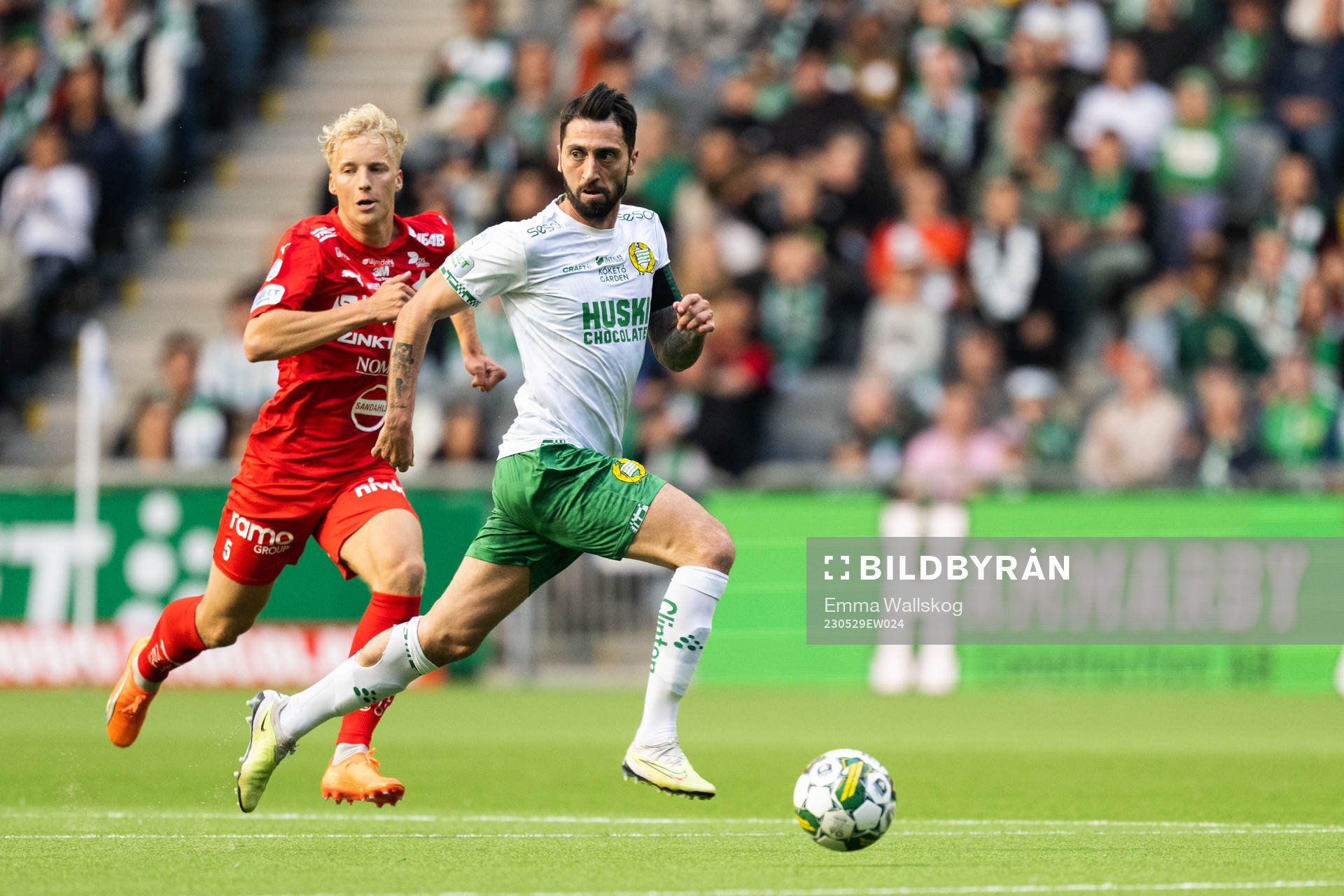 Värnamos Victor Larsson och Hammarbys Nahir Besara