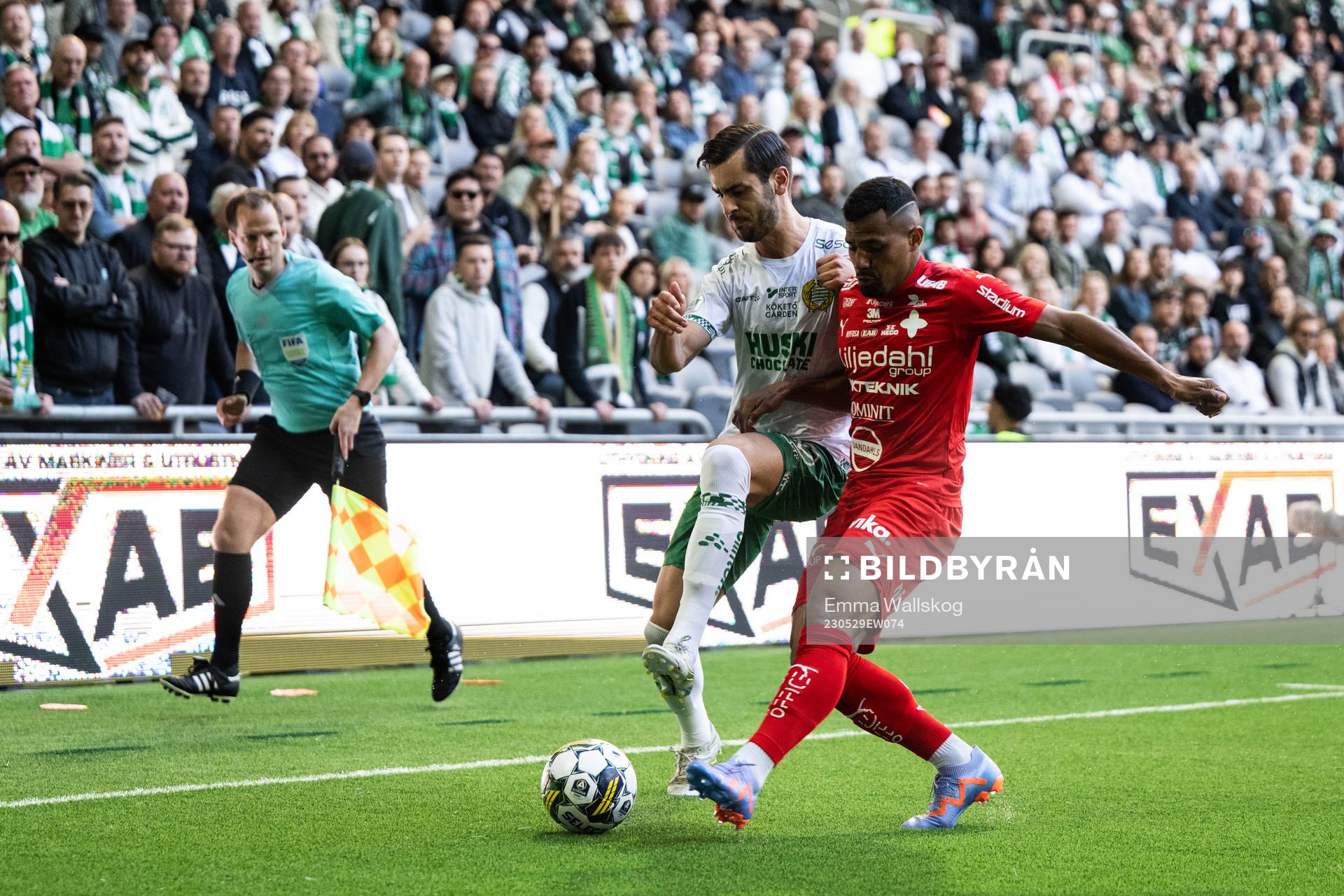 Hammarbys Adi Nalic och Värnamos Wenderson Oliveira do