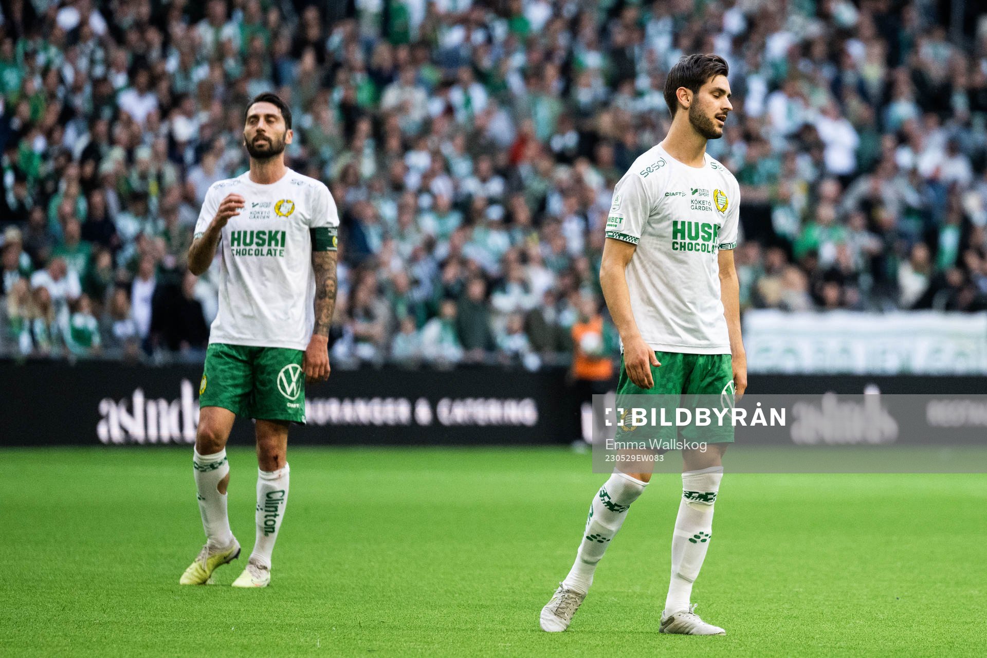 Hammarbys Nahir Besara och Adi Nalic deppar