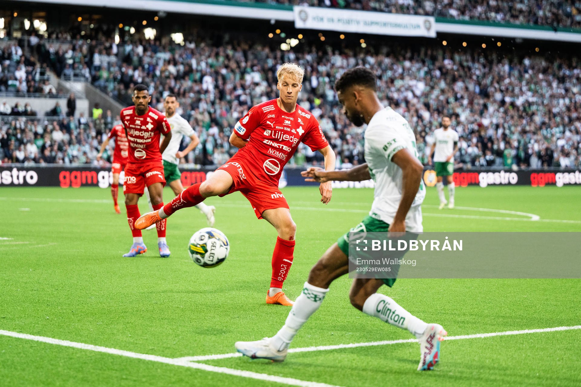 Värnamos Victor Larsson och Hammarbys Tesfaldet Tekie