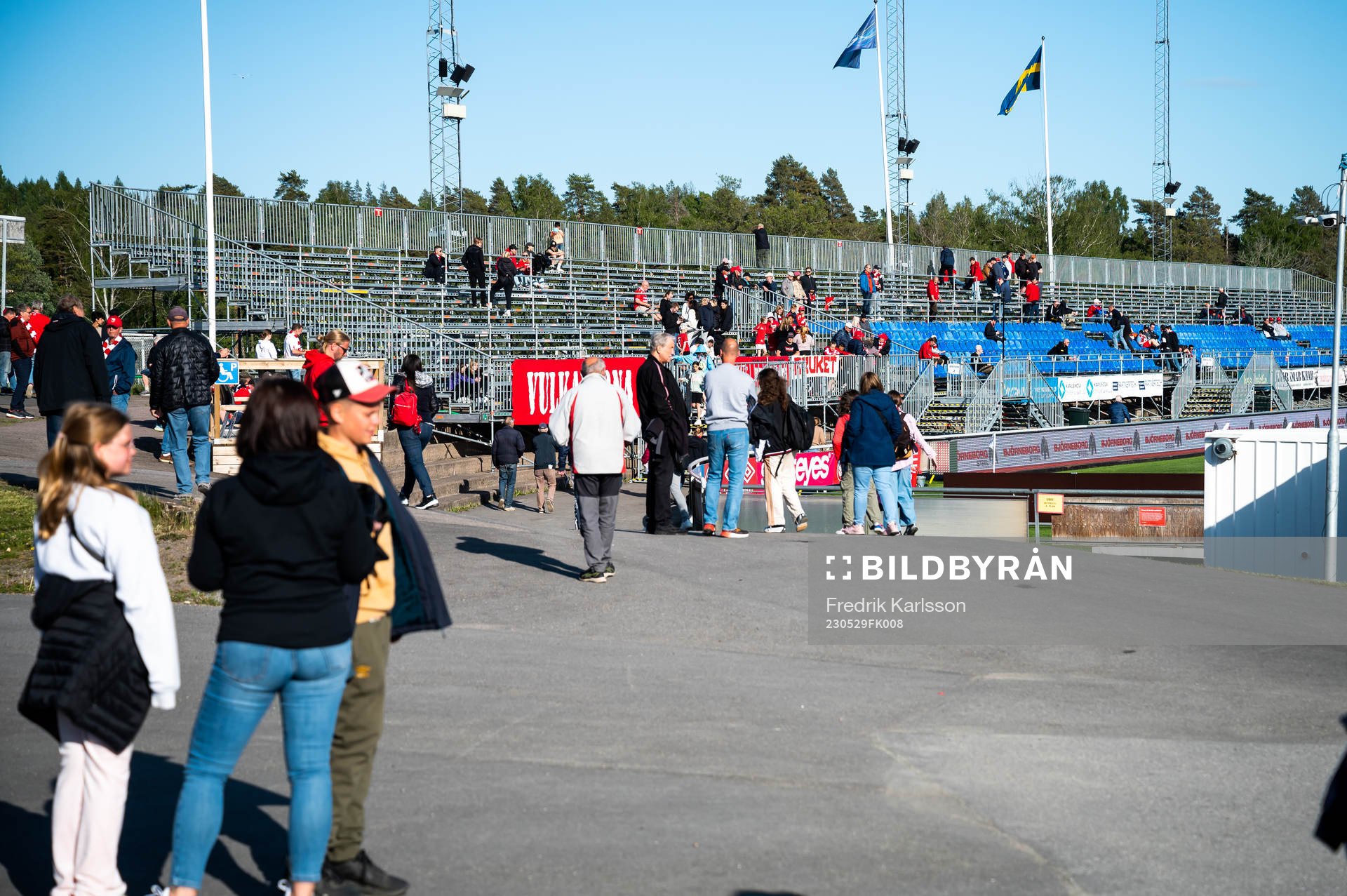 Generell vy över läktaren och Stora Valla inför fotbollsmatchen i Allsvenskan mellan Degerfors och Varberg den 29 maj 2023 i Degerfors.