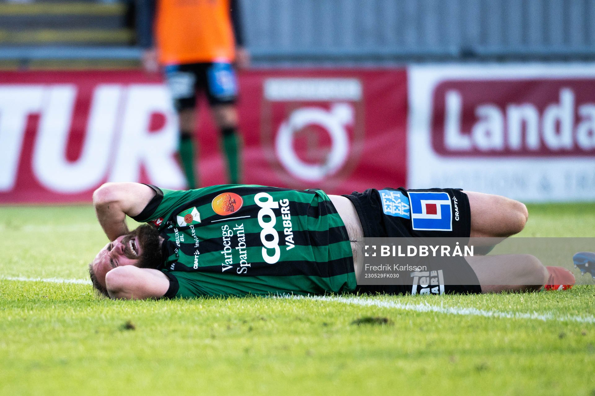 Varbergs Oskar Sverrisson har ont