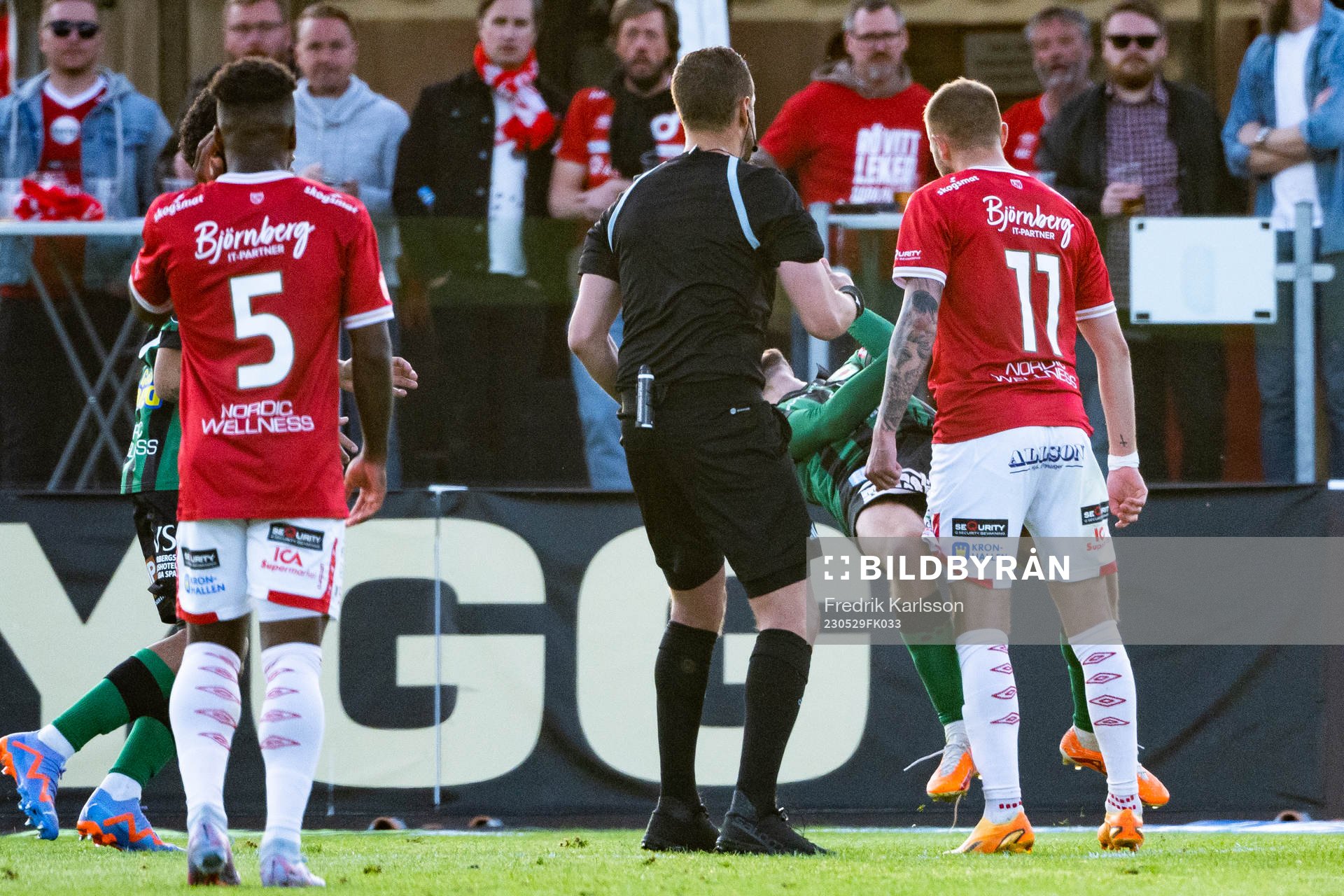 Varbergs Oliver Alfonsi och Degerfors Christos Gravius