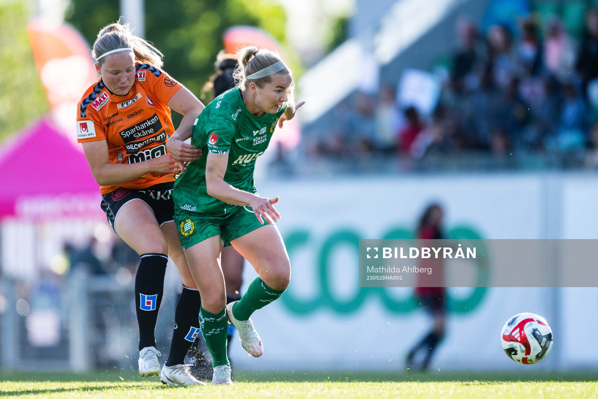Kristianstads Hlin Eiriksdottir och Hammarbys Eva Nyström