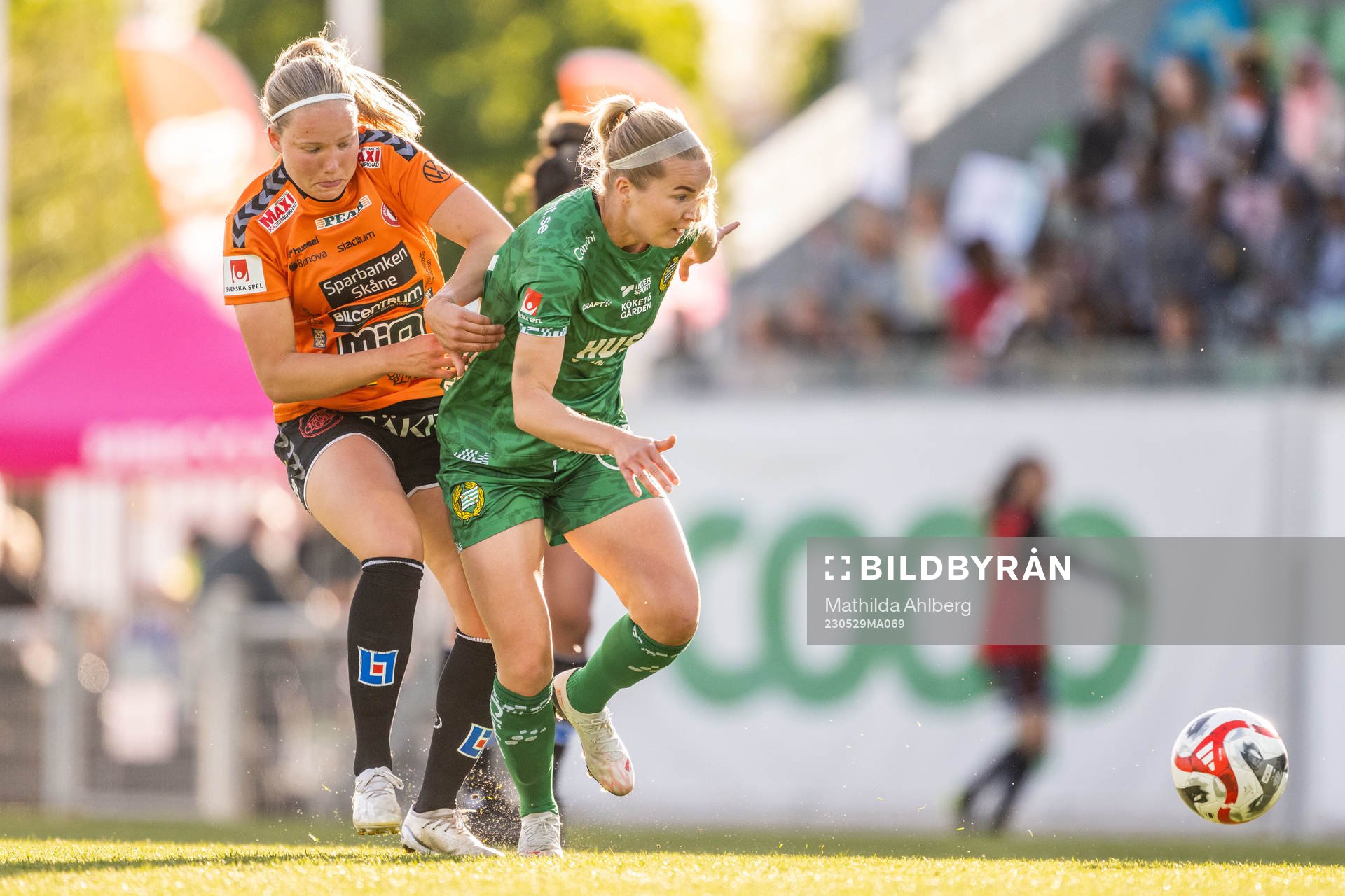 Kristianstads Hlin Eiriksdottir och Hammarbys Eva Nyström