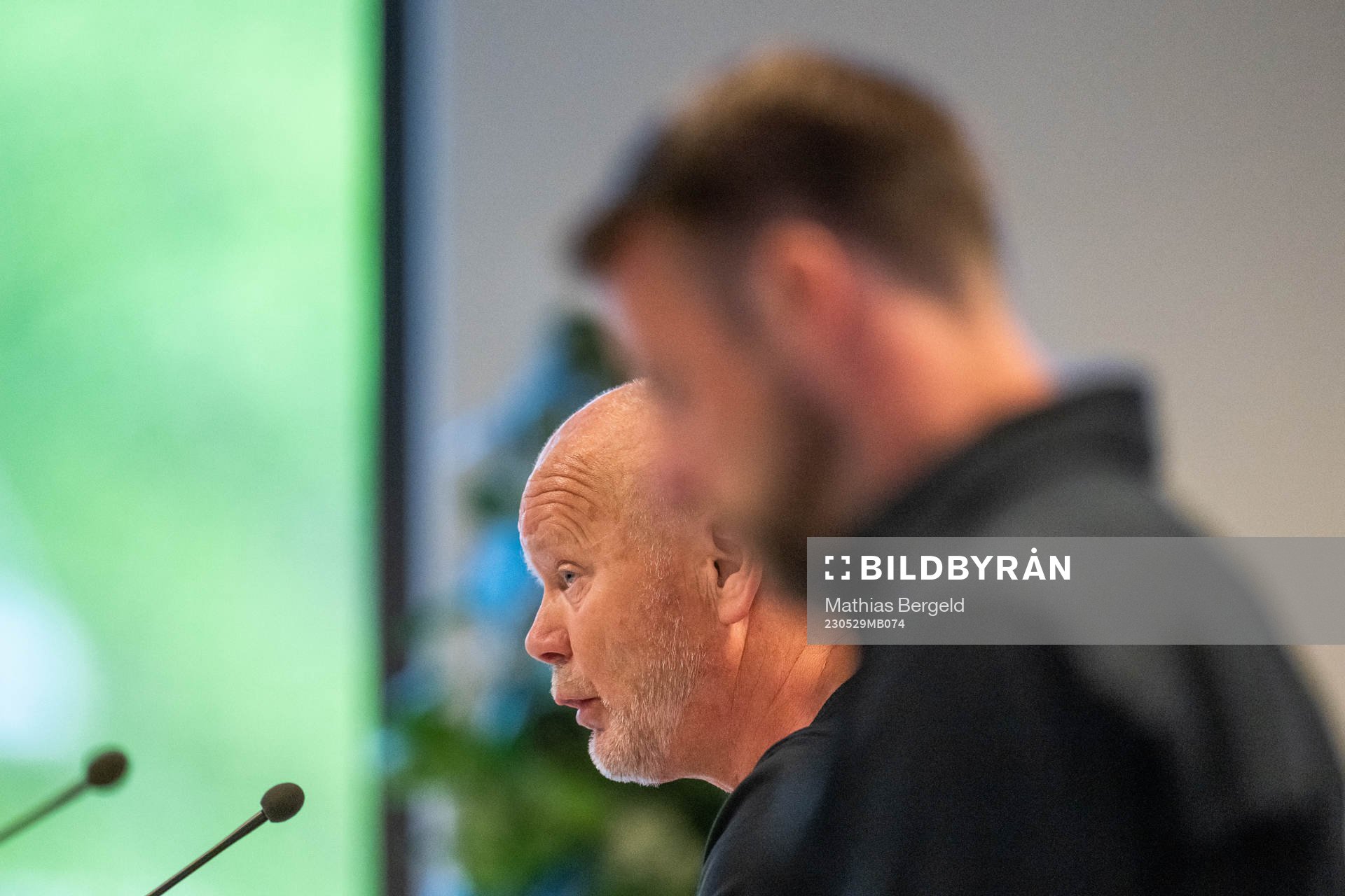 Häckens tränare Per-Mathias Høgmo på presskonferensen