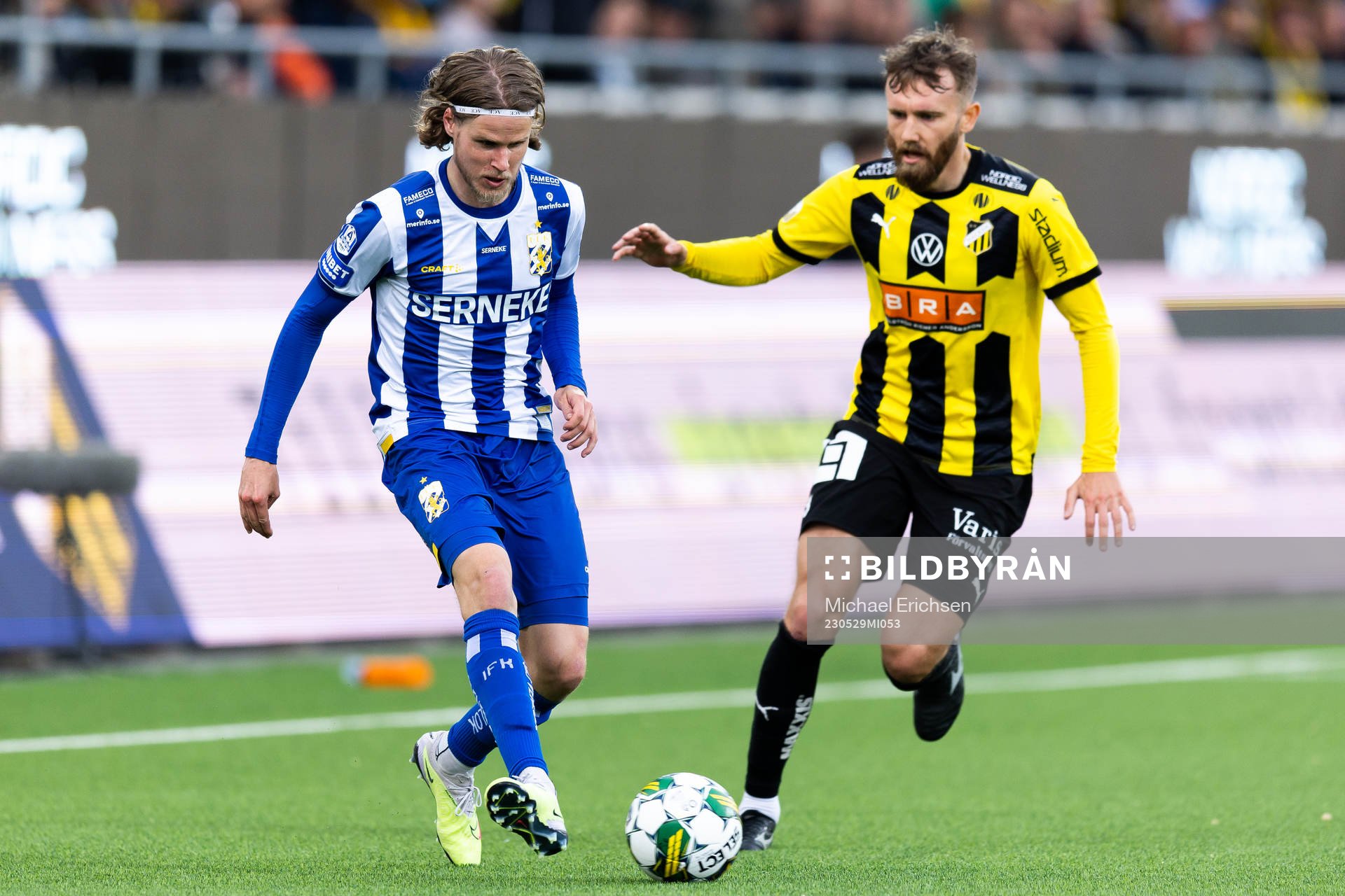 IFK Göteborgs Gustaf Norlin och Häckens Simon Sandberg