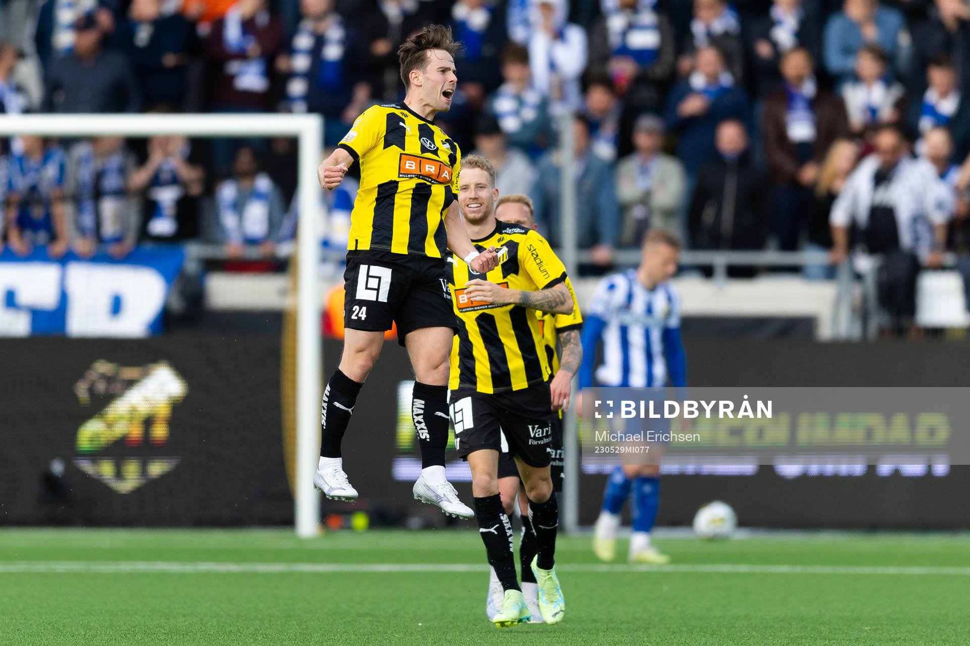 Häckens Lars Olden Larsen jublar efter 1-0 under fotbollsmatchen i Allsvenskan mellan Häcken och IFK Göteborg den 29 maj 2023 i Göteborg.