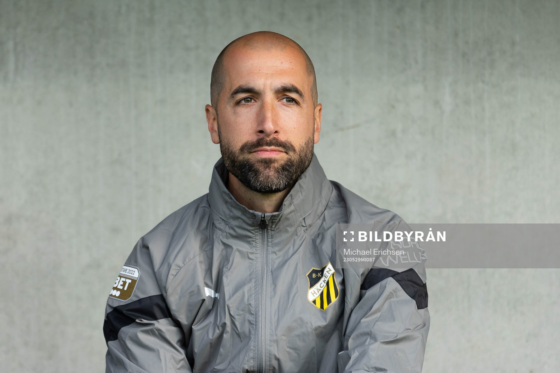 Häckens assisterande tränare Martin Foyston innan