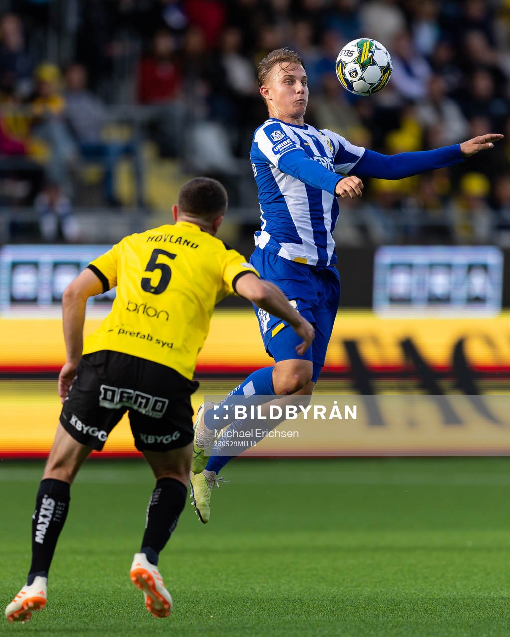 Häckens Even Hovland och IFK Göteborgs Linus Carlstrand