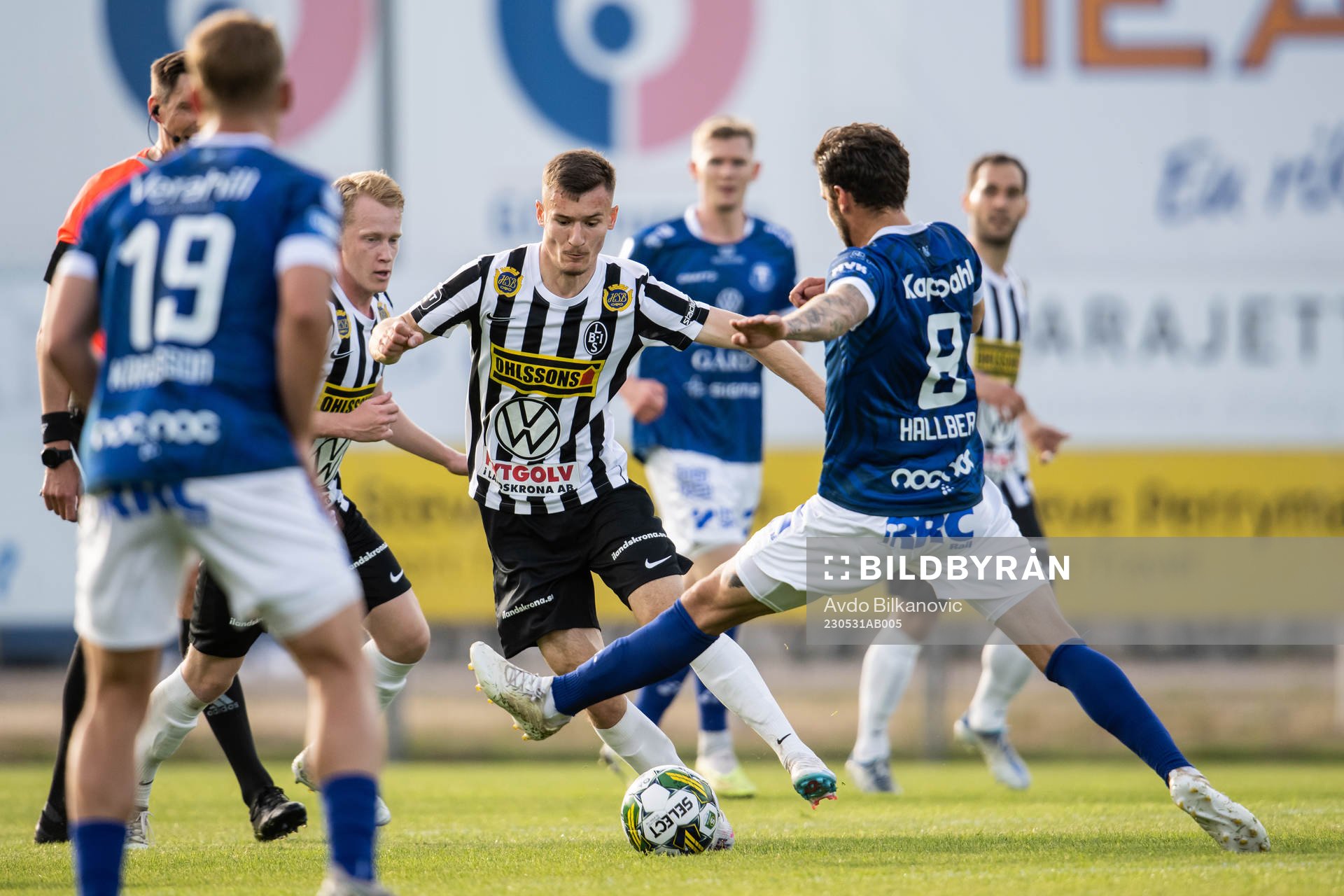 Landskronas Robin Dzabic och Trelleborgs Herman Hallberg