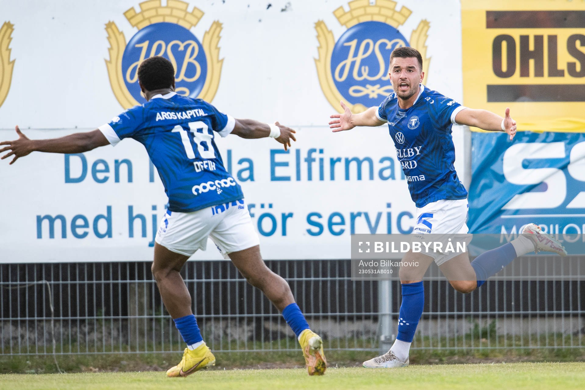 Trelleborgs Haris Brkic jublar efter 0-1 målet under fotbollsmatchen i Superettan mellan Landskrona och Trelleborg den 31 maj 2023 i Landskrona.