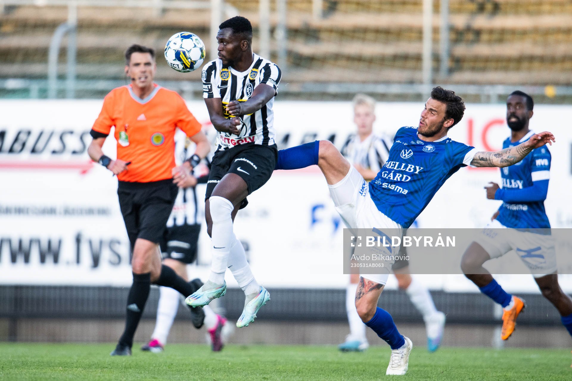 Landskronas Kofi Asare och Trelleborgs Nicolas Mortensen
