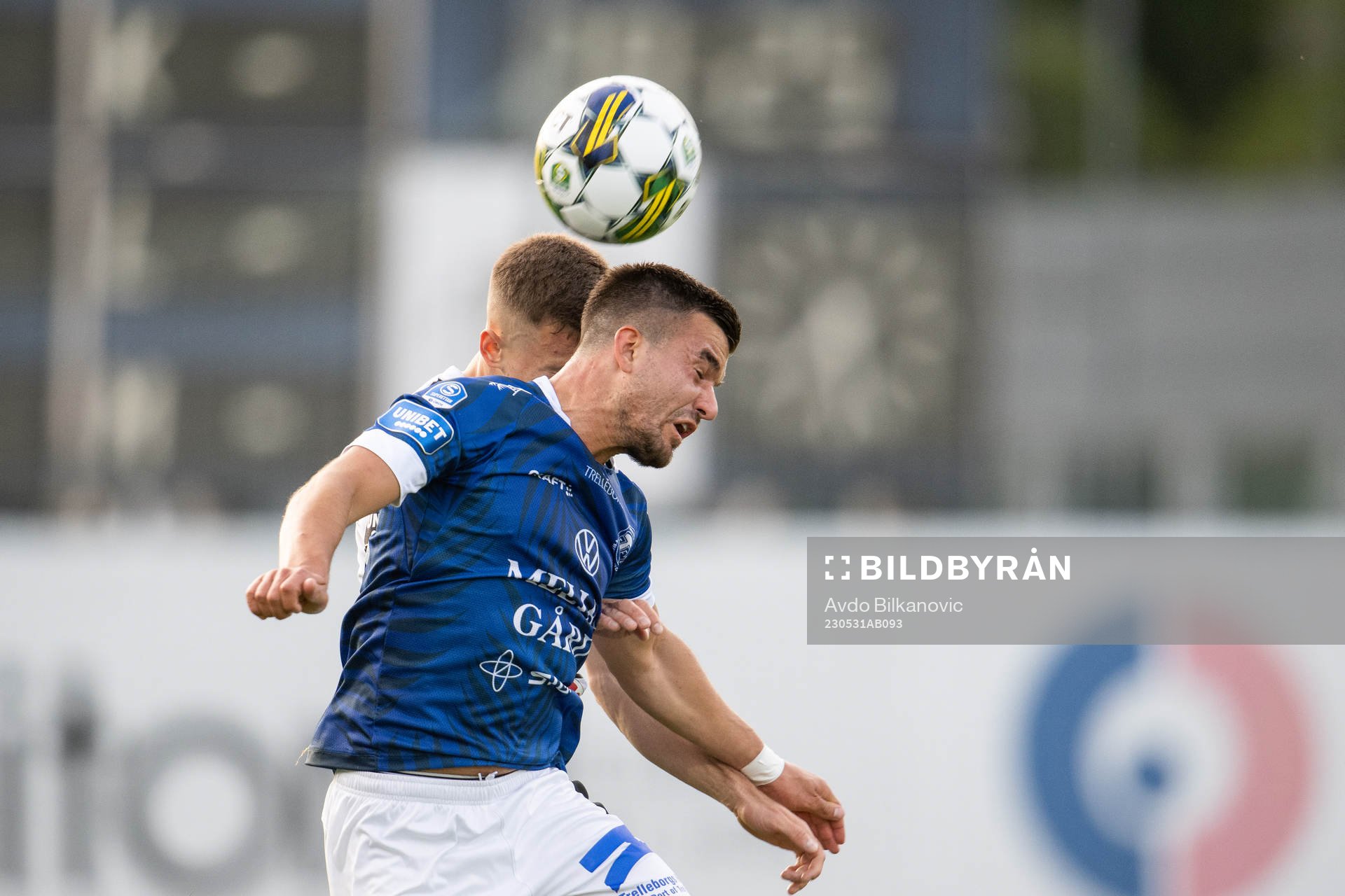 Trelleborgs Haris Brkic och Landskronas Robin Dzabic