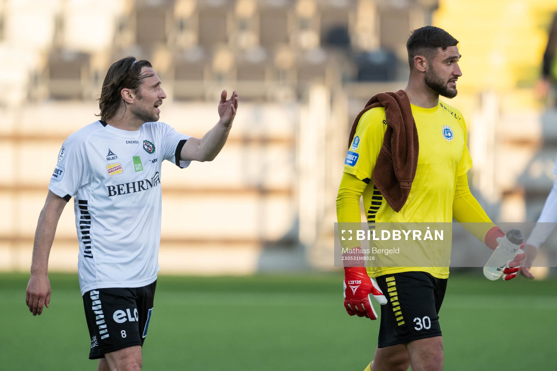 Örebros Kevin Walker reagerar mot Utsiktens Elias Hadaya