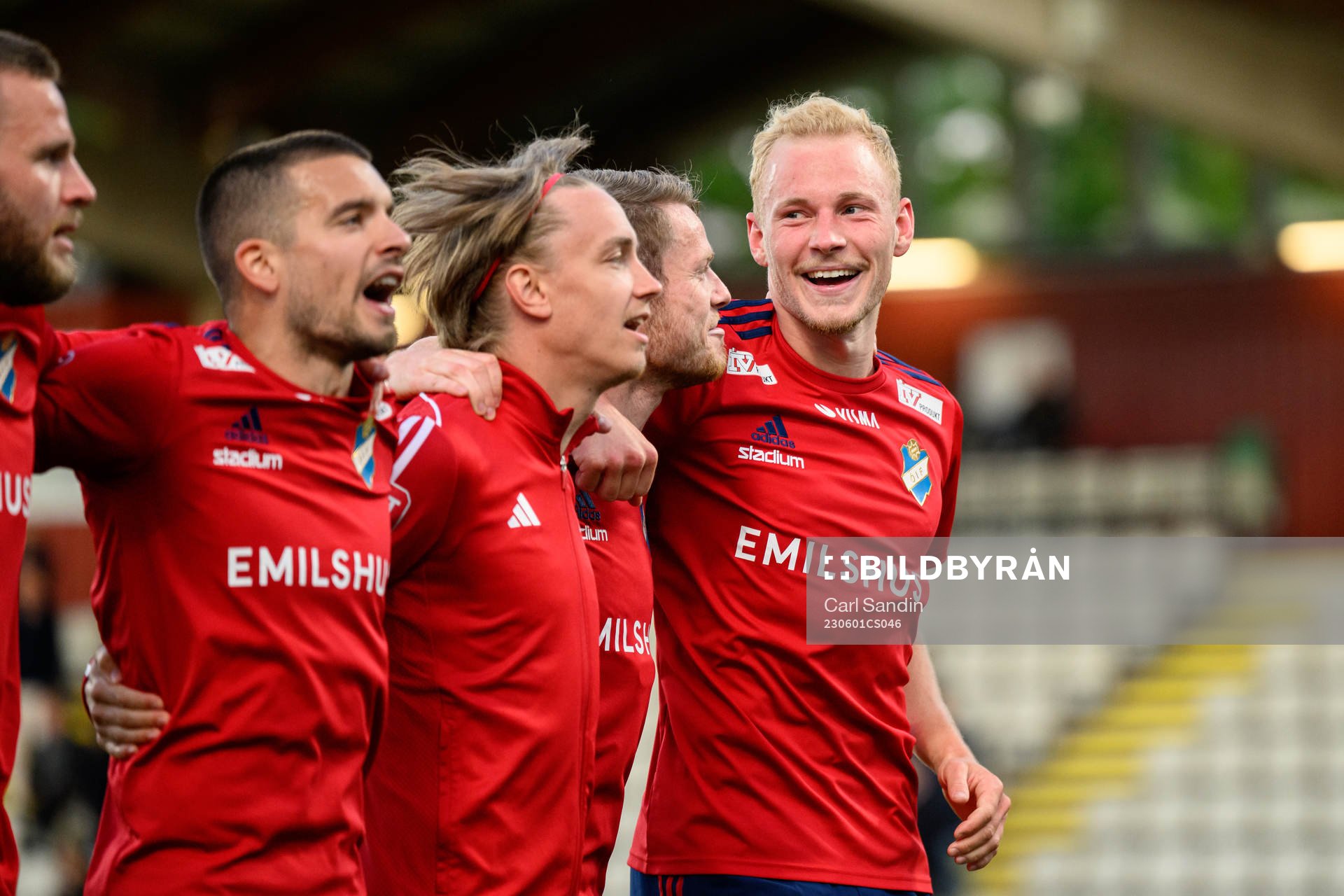 Östers Adam Bergmark Wiberg jublar