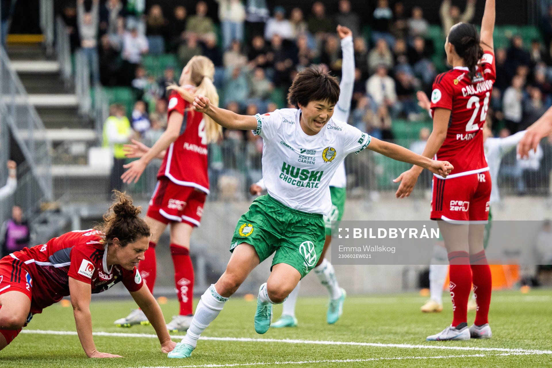 Hammarbys Maika Hamano jublar