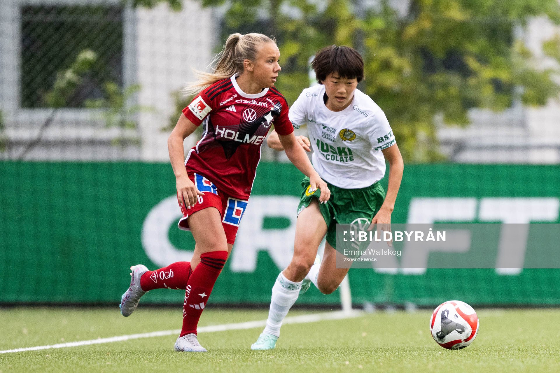 IFK Norrköpings Jennie Egeriis och Hammarbys Maika Hamano