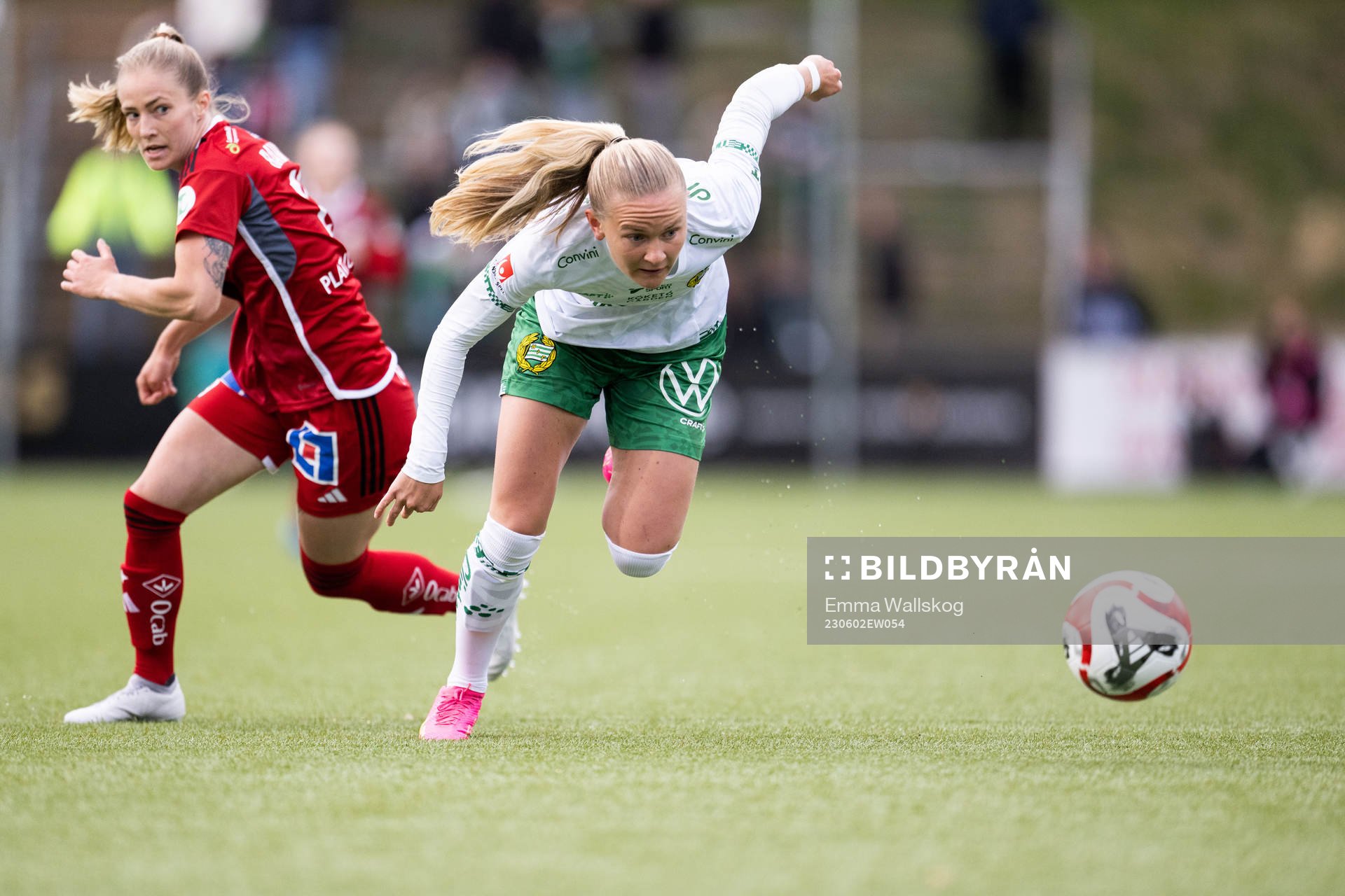 IFK Norrköpings Sabina Ravnell  och Hammarbys Matilda