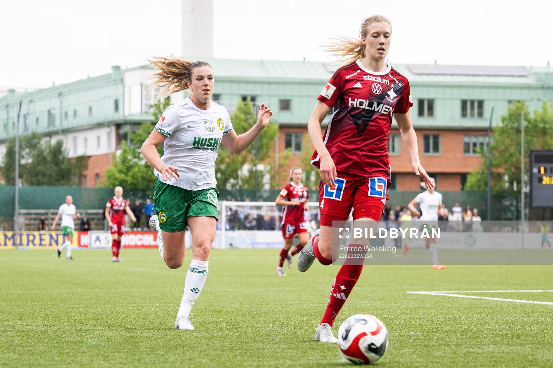 Hammarbys Emma Westin och IFK Norrköpings Ebba Handfast