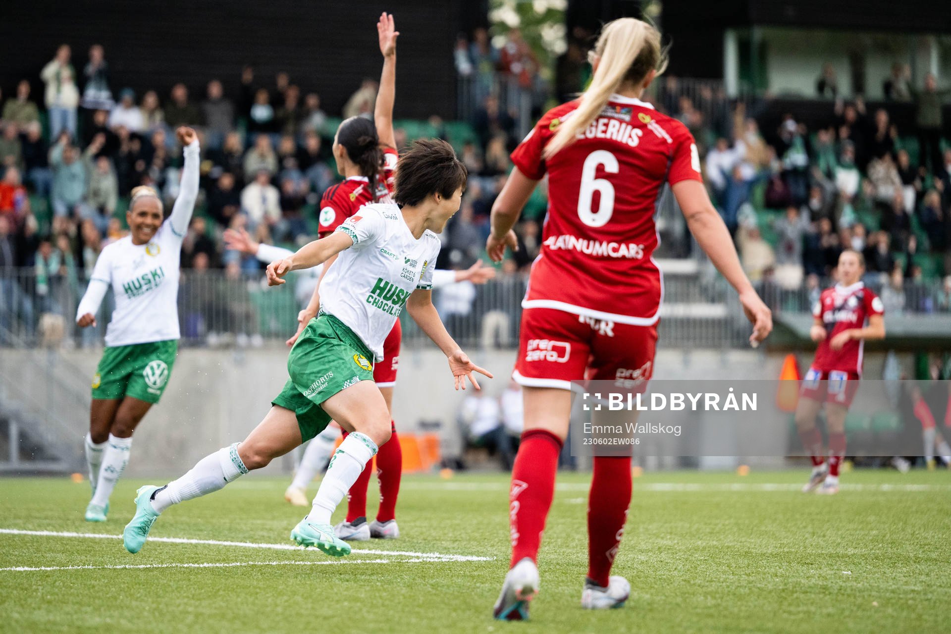 Hammarbys Maika Hamano jublar