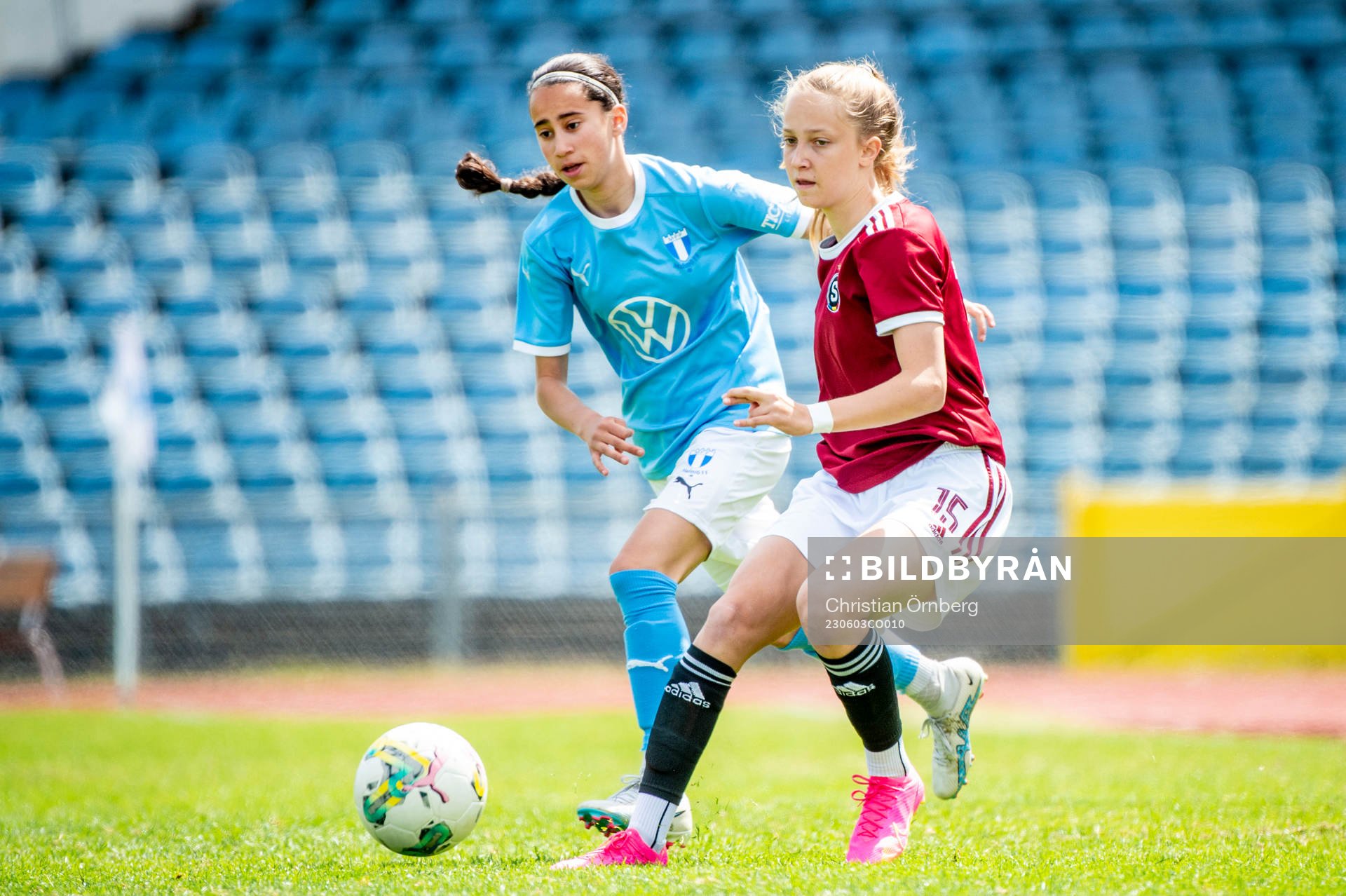 Malmö FFs Mayar Khatawi mot Spartas Stella Balaszova