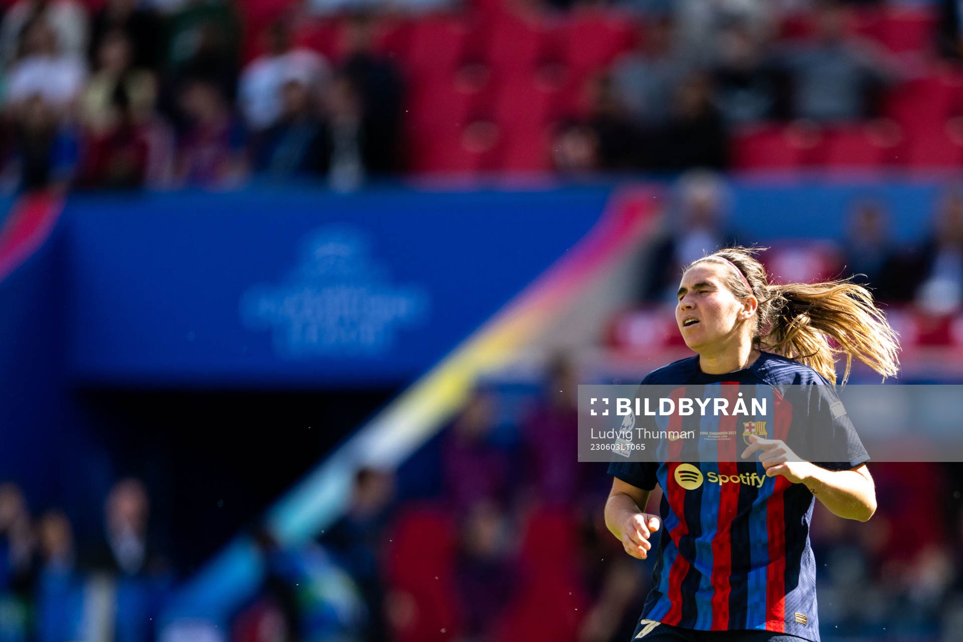 Mariona Caldentey of Barcelona looks dejected