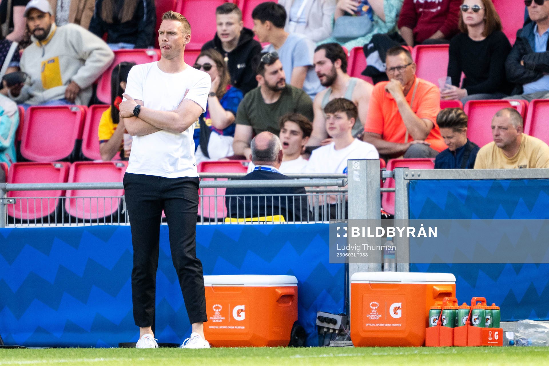 Head coach Tommy Stroot of Wolfsburg