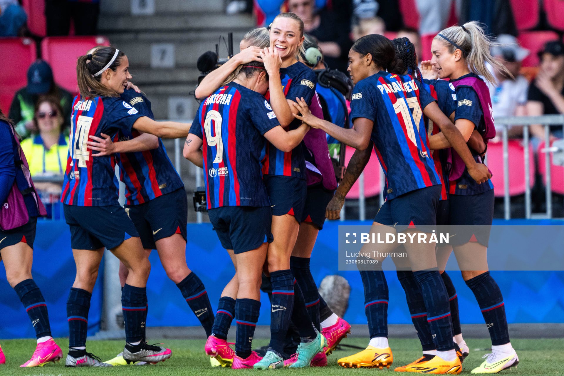 Fridolina Rolfö of Barcelona celebrates with teammates