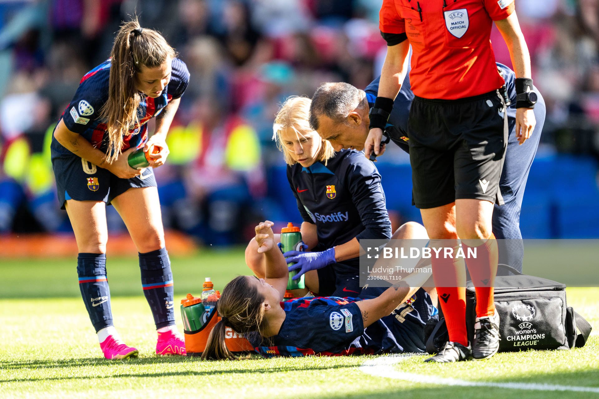 Patri Guijarro of Barcelona in pain