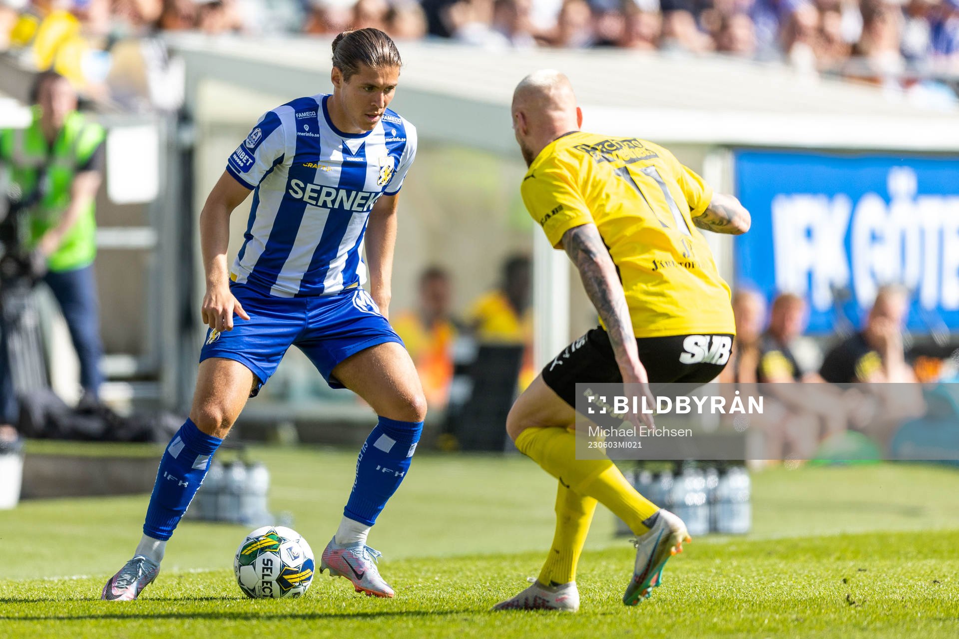 IFK Göteborgs Eman Markovic och Mjällbys Adam Ståhl
