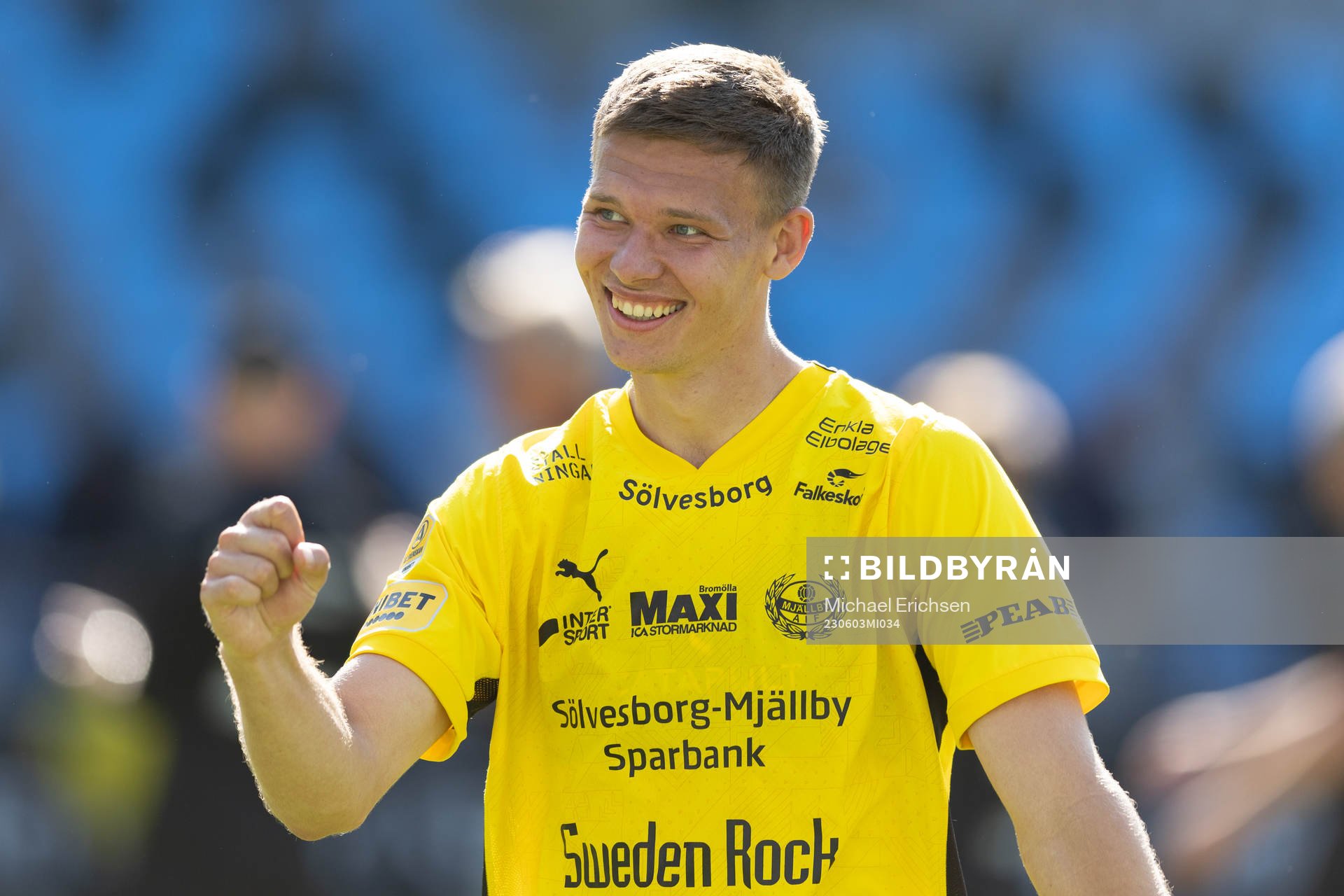 Mjällbys Arvid Brorsson jublar