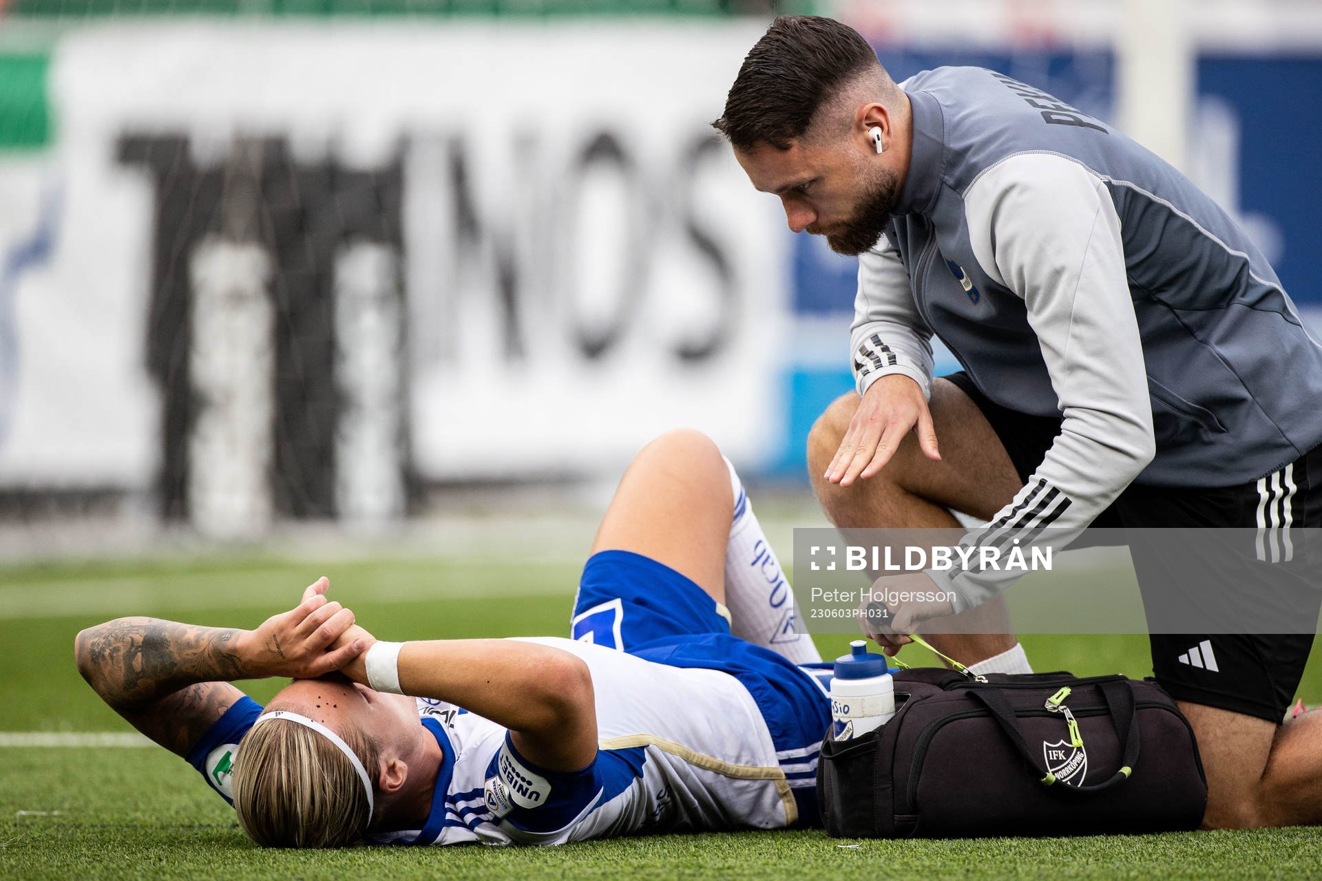 IFK Norrköpings Arnor Sigurdsson har ont