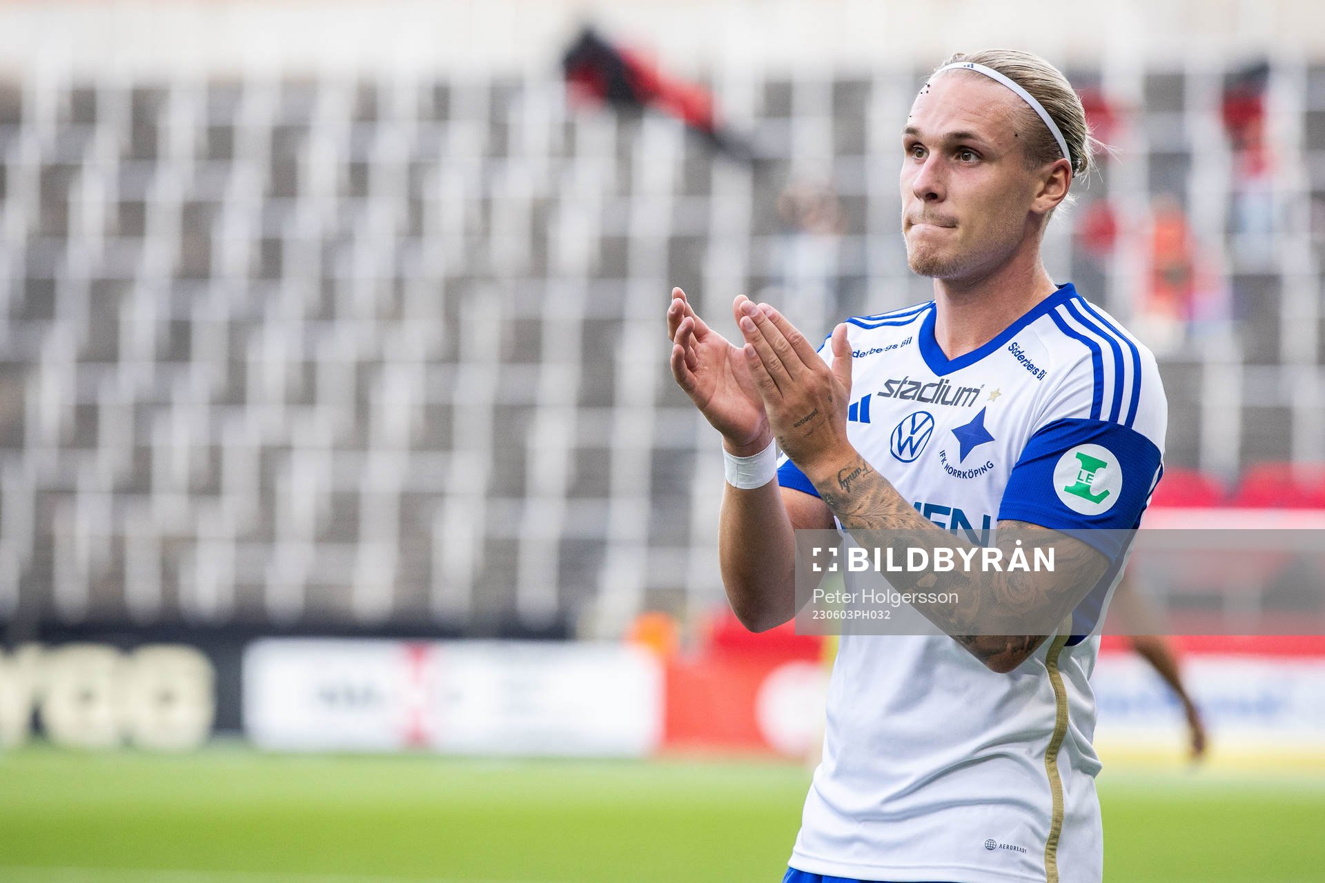 IFK Norrköpings Arnor Sigurdsson lämnar planen