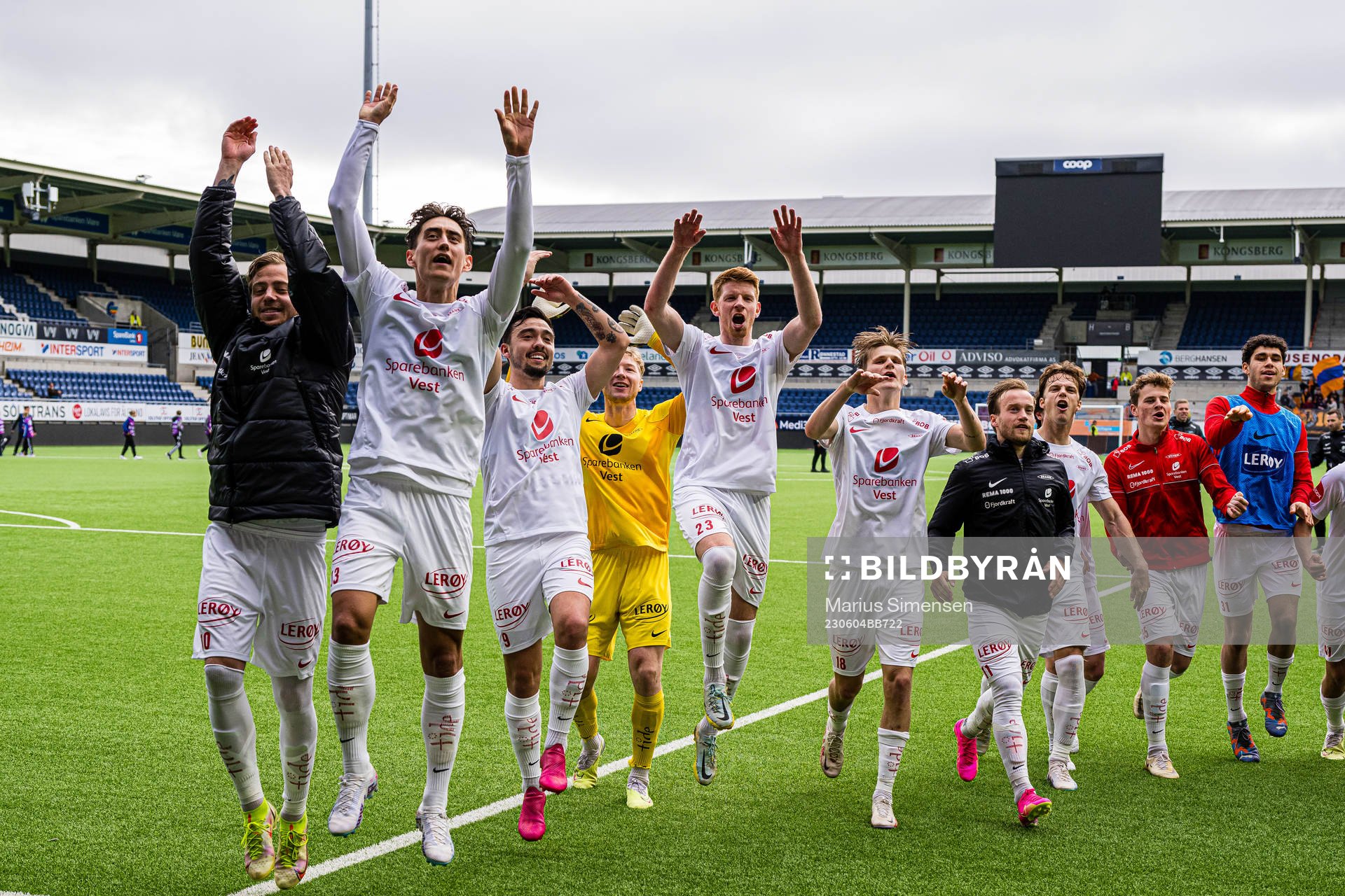 Players of Brann celebrates after the Eliteserien match between Aalesund and Brann on June 4, 2023 in Ålesund.