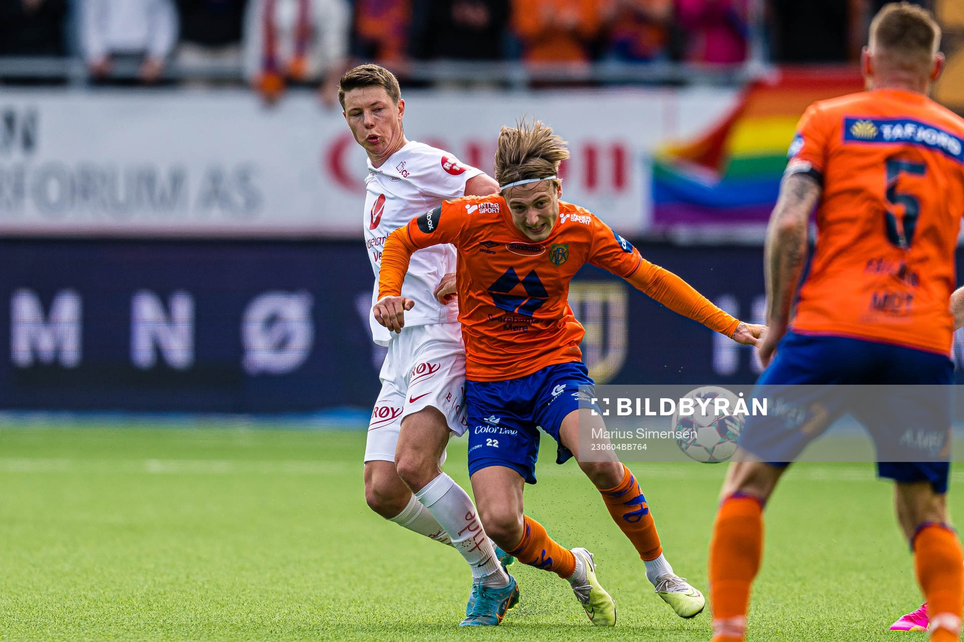 Mathias Rasmussen of Brann and Markus Karlsbakk of Aalesund