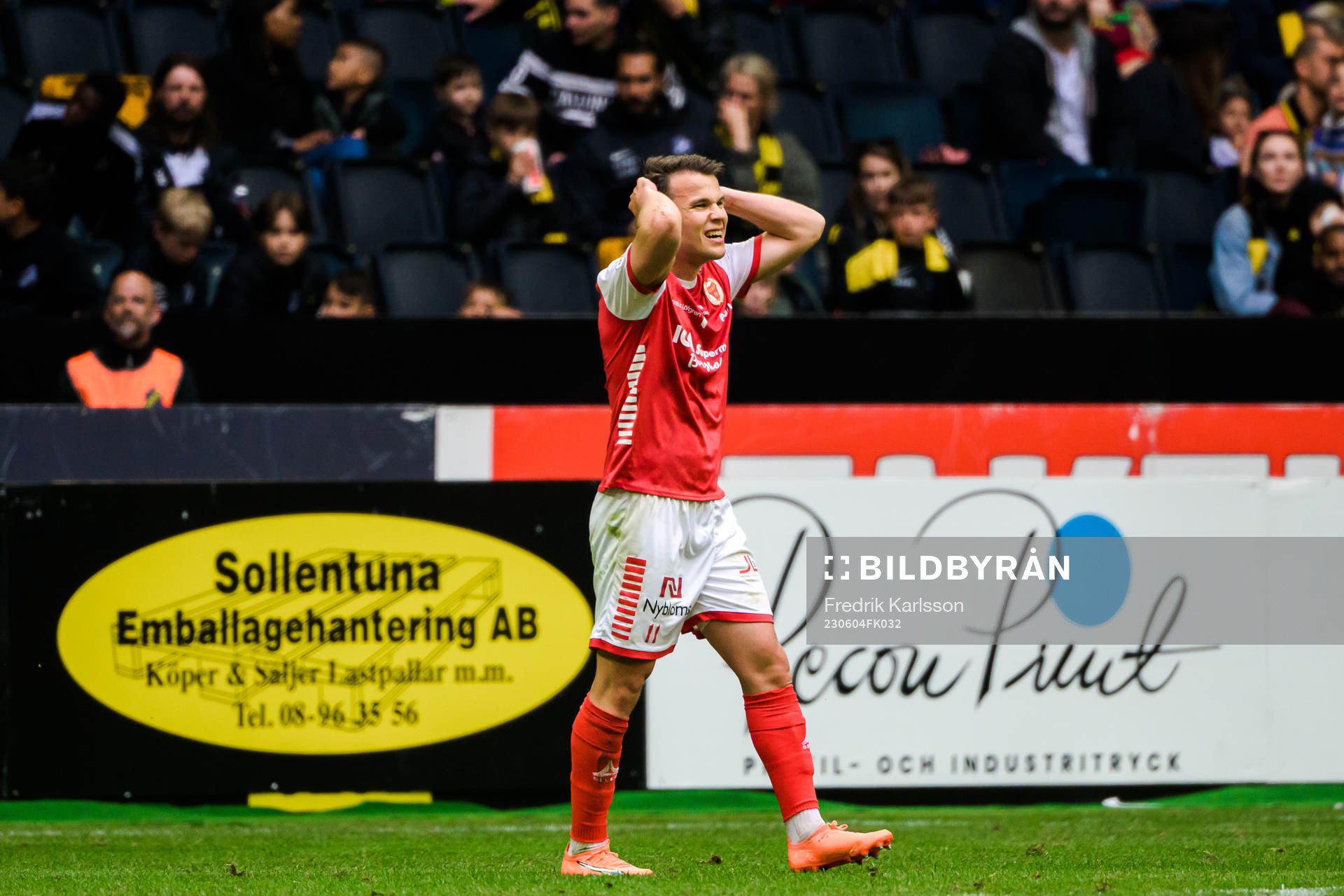 Kalmars Simon Skrabb deppar