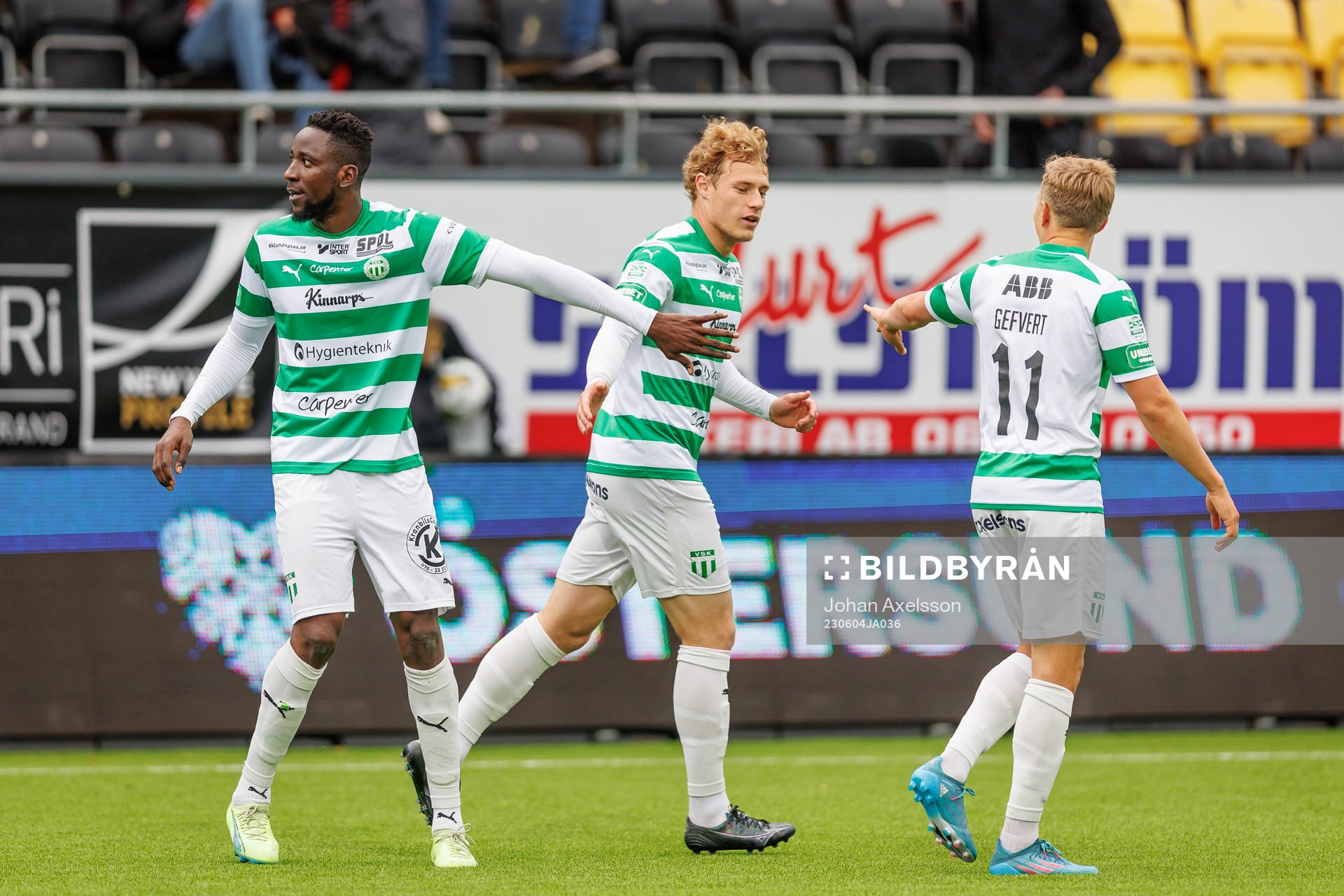 Västerås SKs Frederic Nsabiyumva jublar