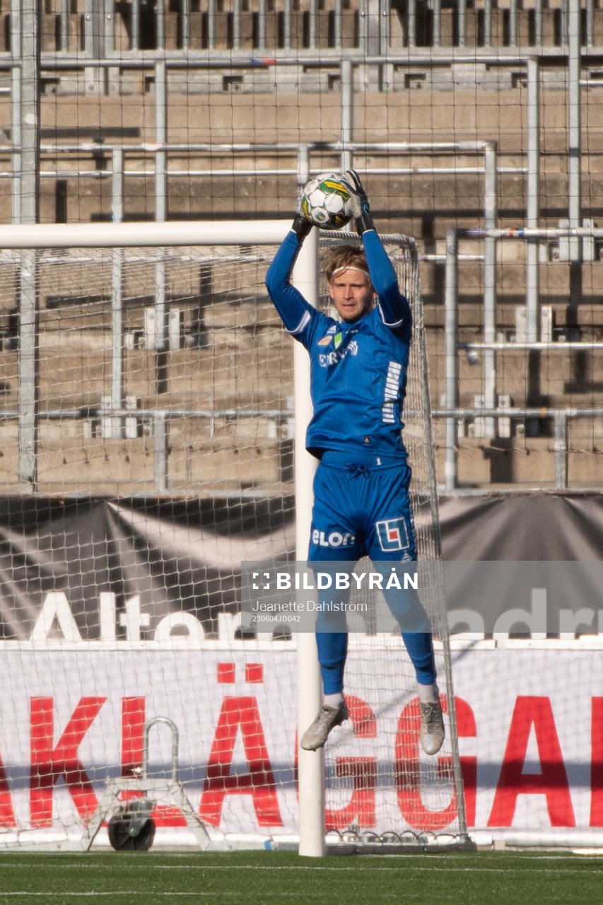 Örebros målvakt William Eskelinen
