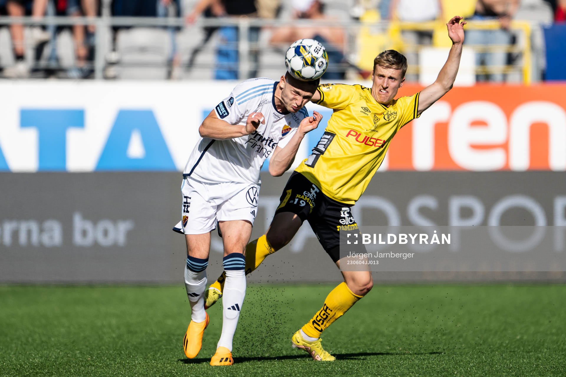 Djurgårdens Piotr Johansson och Elfsborgs Jeppe Møldrup