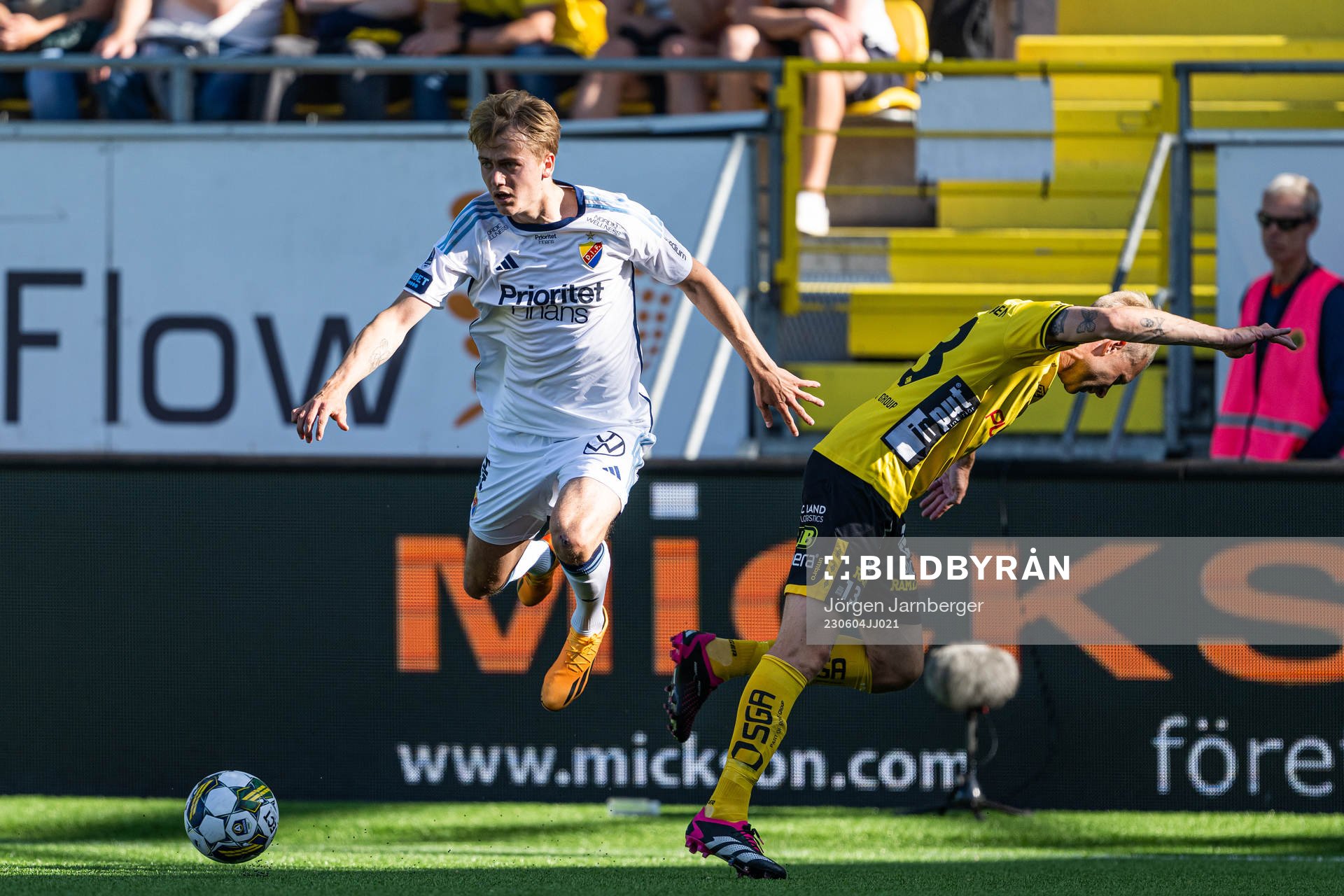 Djurgårdens Oskar Fallenius och Elfsborgs Johan Larsson