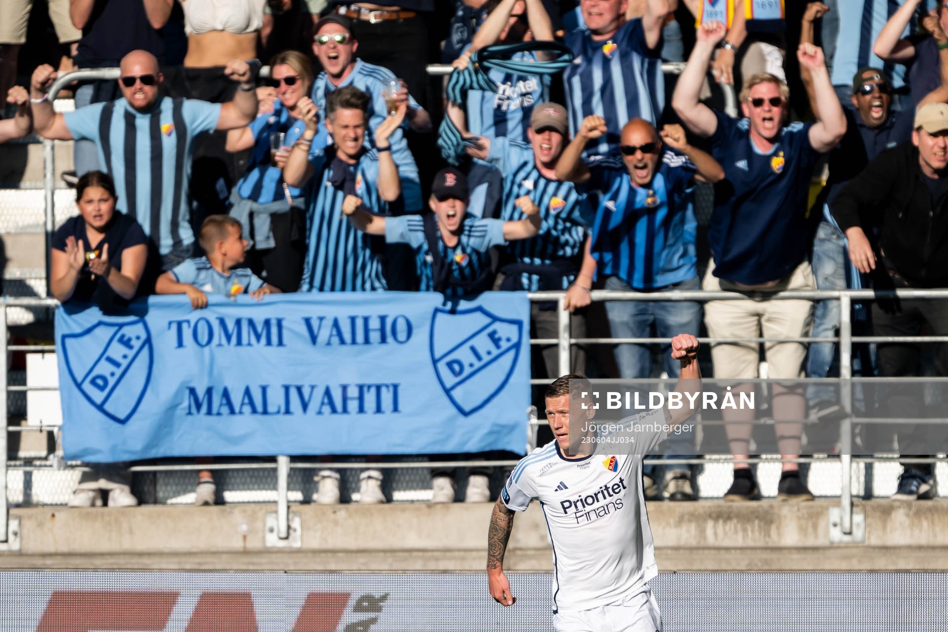Djurgårdens Victor Edvardsen jublar efter 1-1 målet under fotbollsmatchen i Allsvenskan mellan Elfsborg och Djurgården den 4 juni 2023 i Borås.
