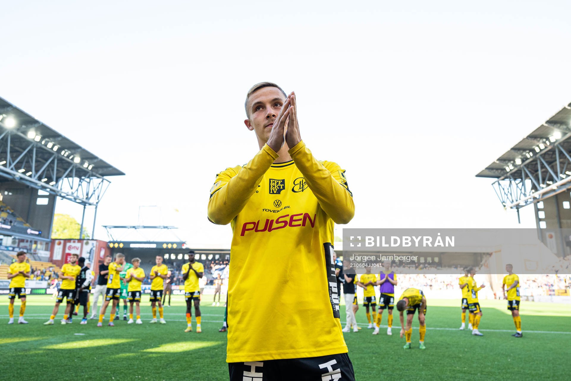 Elfsborgs Jacob Ondrejka tackar publiken