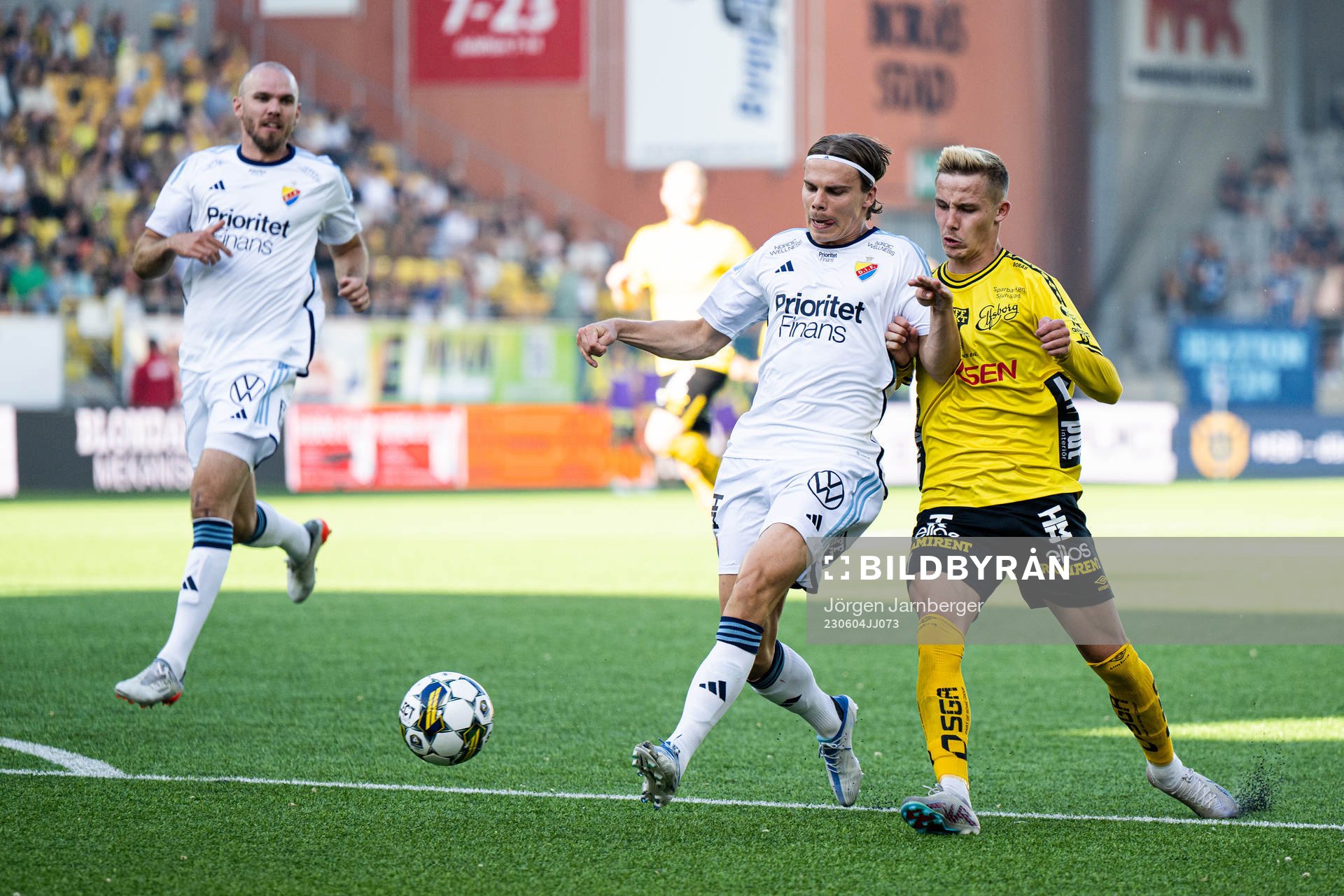 Djurgårdens Elias Andersson och Elfsborgs Jacob Ondrejka
