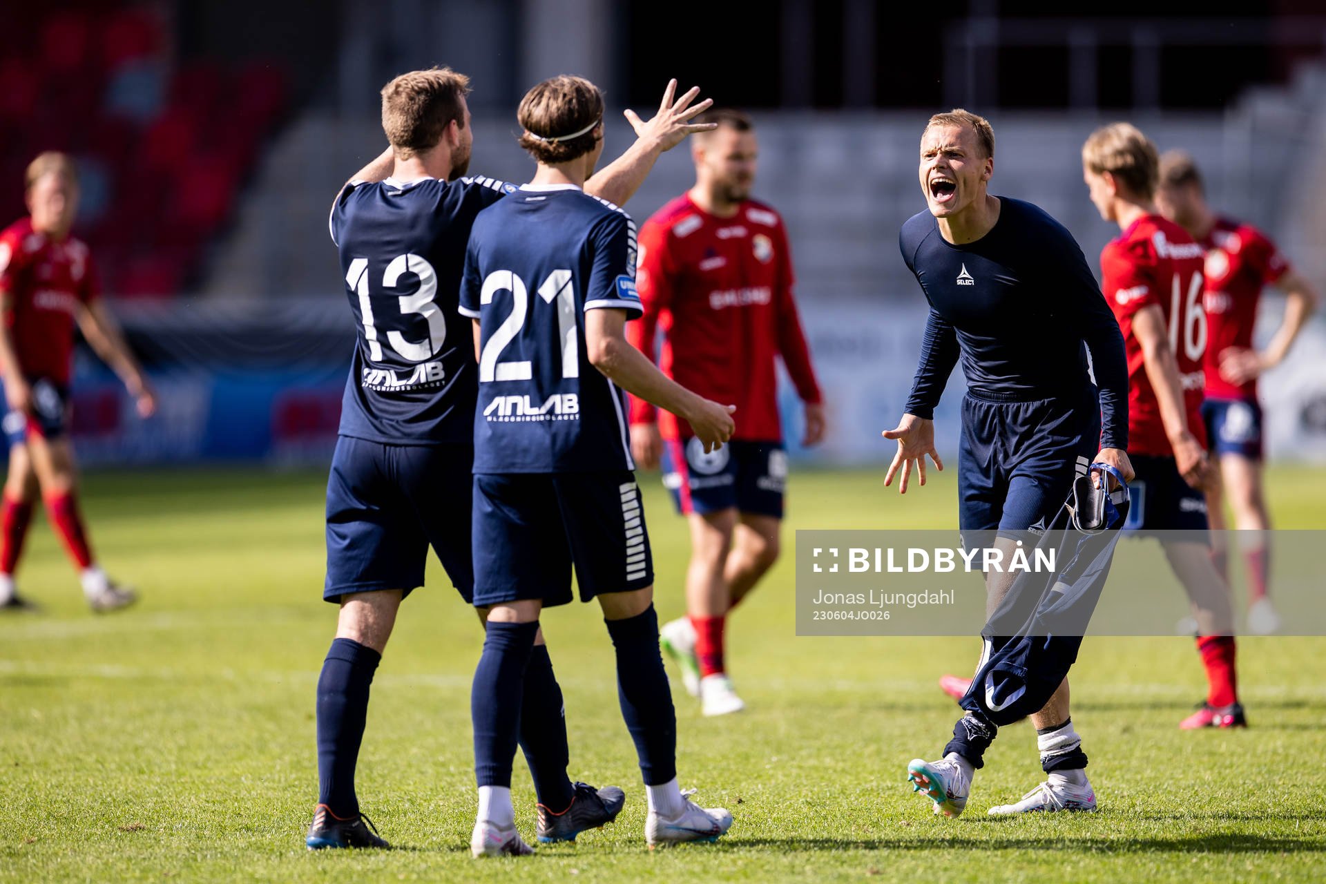 Utsiktens spelare jublar